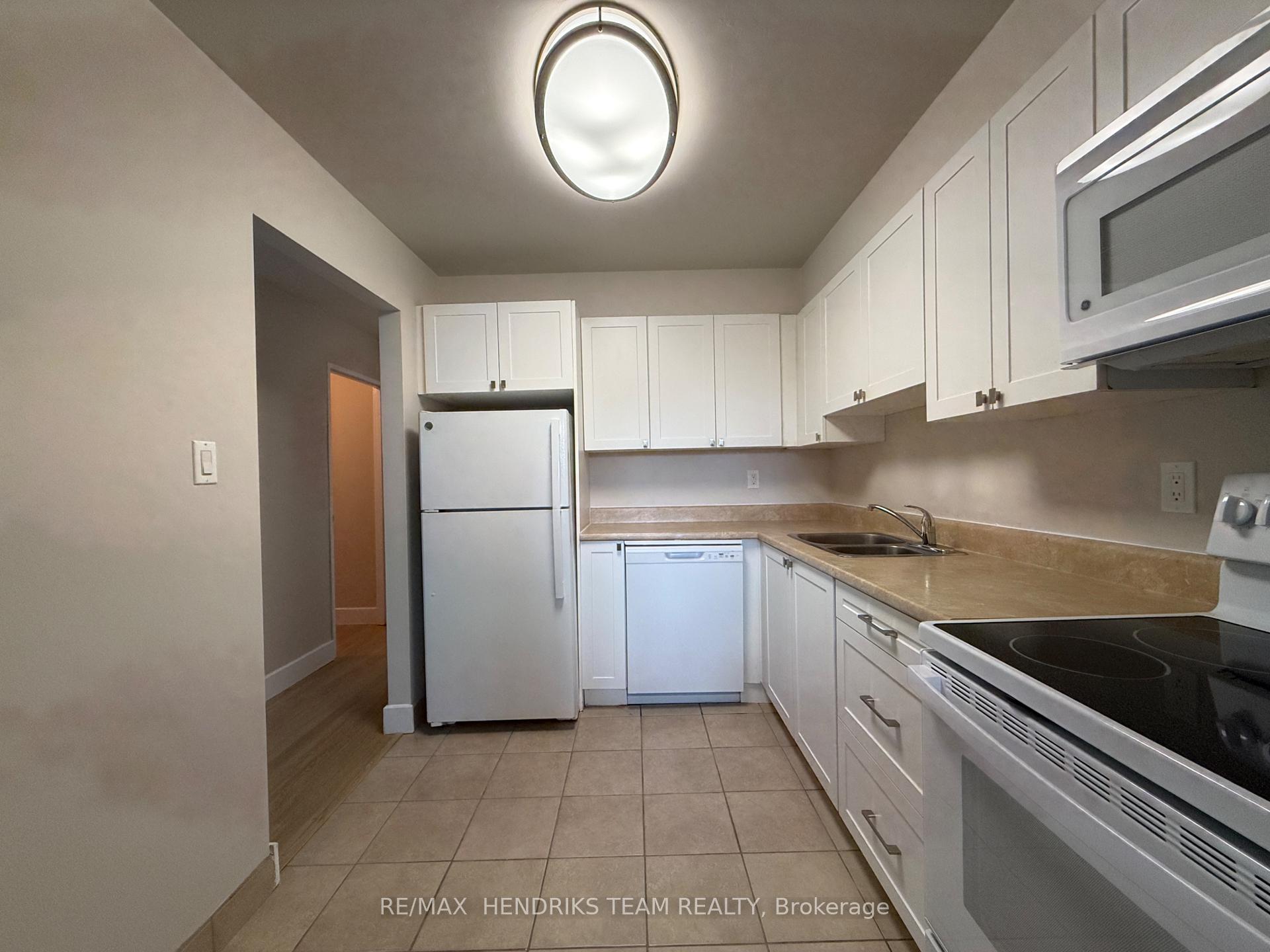 Photo 3 of Unit 302, 4982 Chrysler Avenue, Niagara Falls, Downtown — HOMEH
