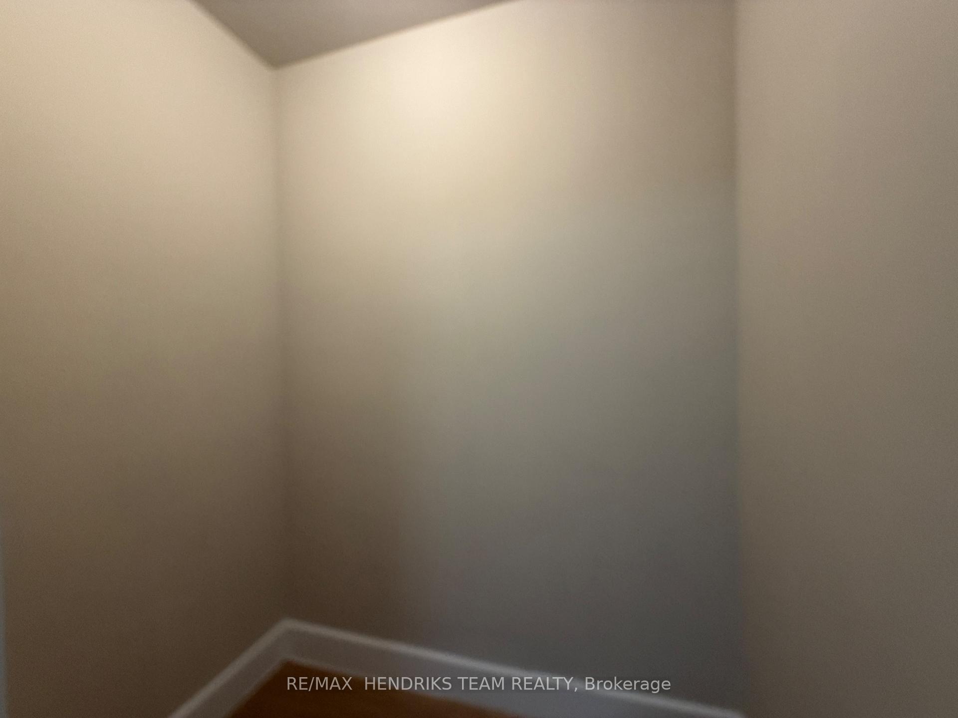 Photo 11 of Unit 302, 4982 Chrysler Avenue, Niagara Falls, Downtown — HOMEH