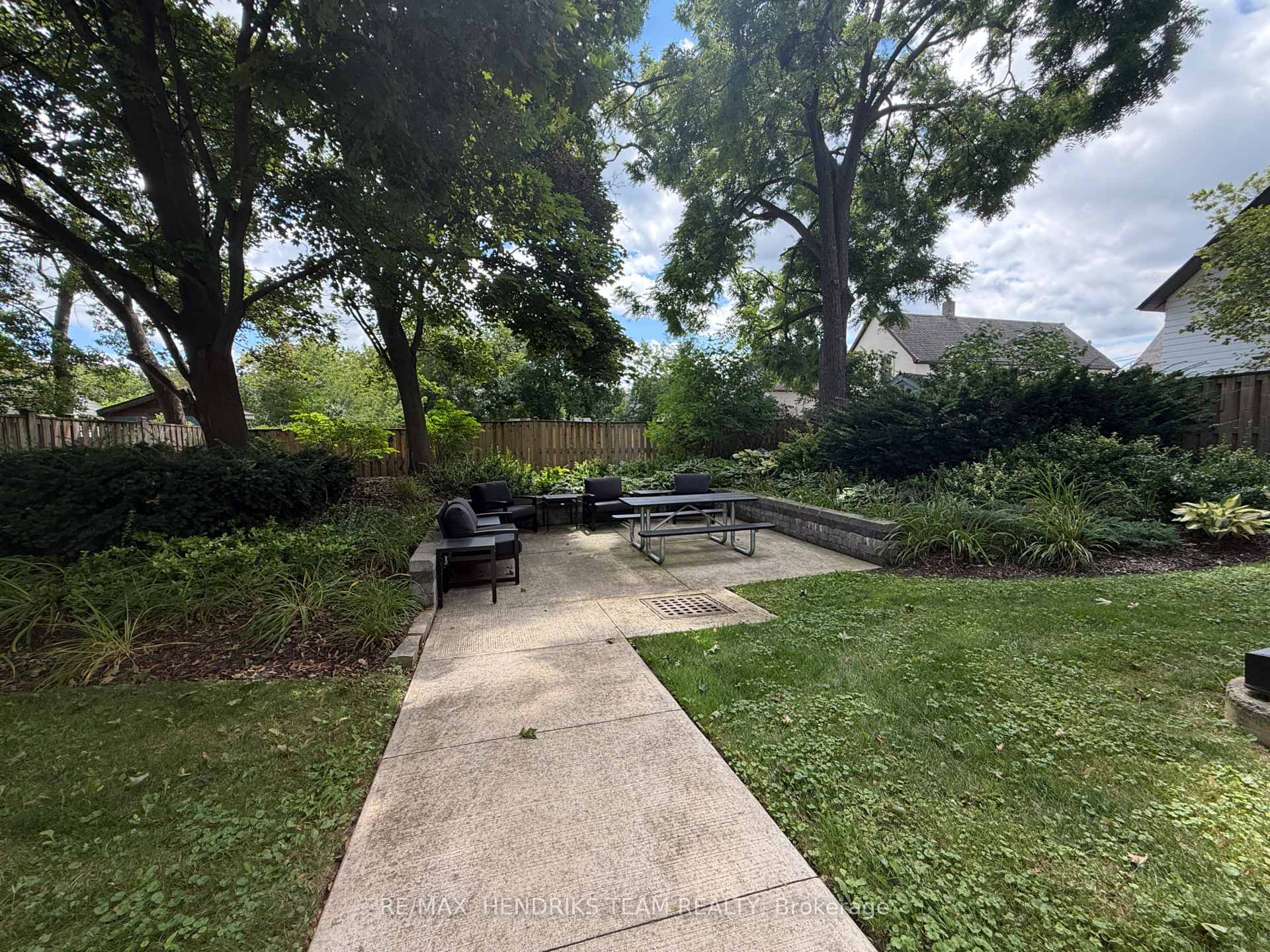 Photo 22 of Unit 302, 4982 Chrysler Avenue, Niagara Falls, Downtown — HOMEH