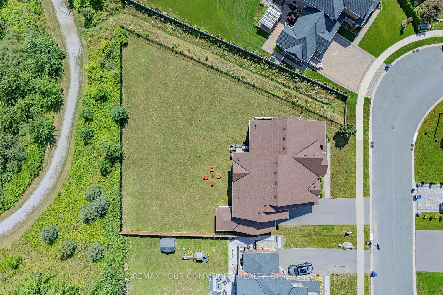 Photo 4 of 19 Redmond Crescent, Springwater, Centre Vespra — HOMEH