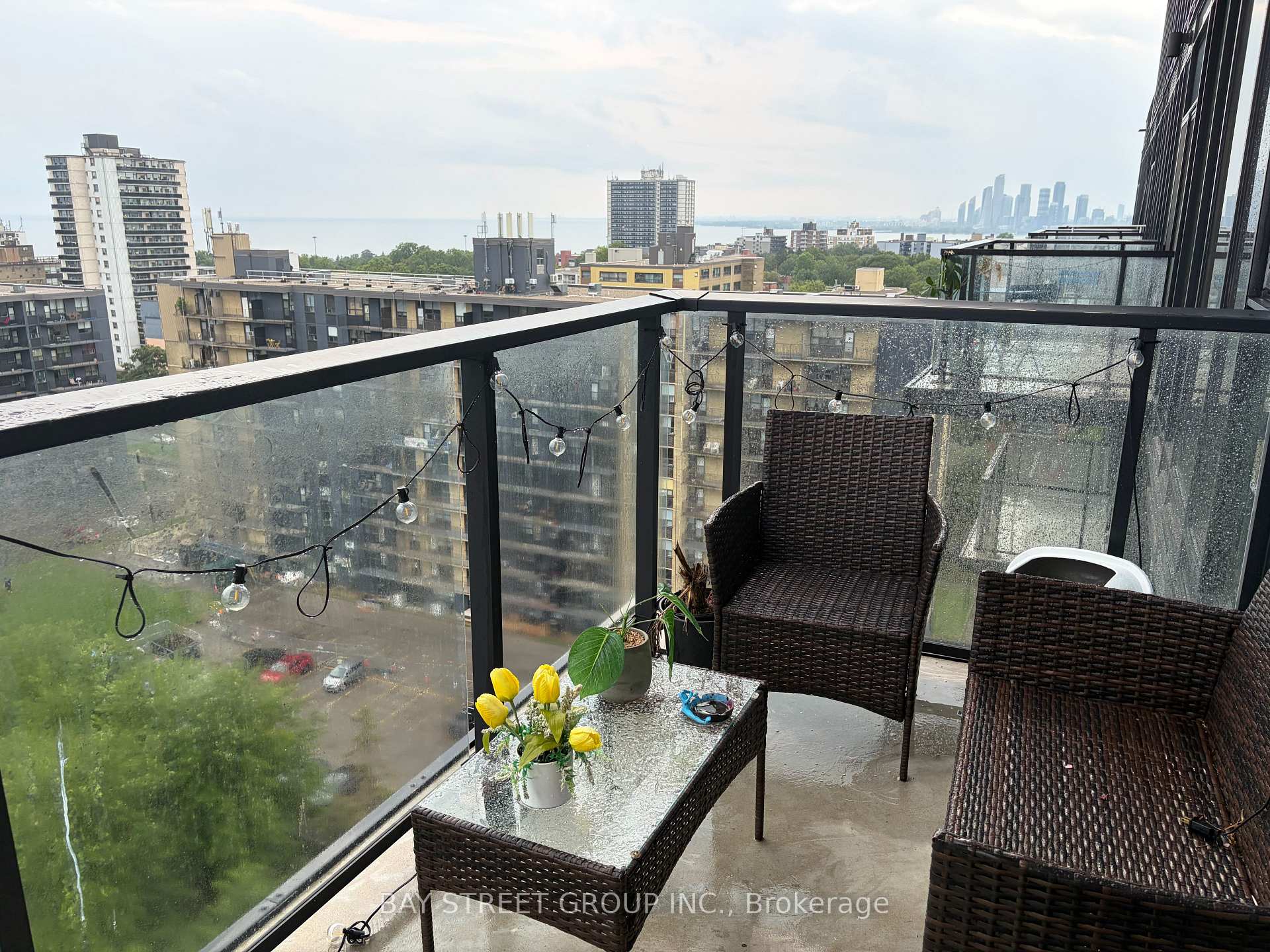 Photo 6 of Unit 1105, 270 Dufferin Street, Toronto, South Parkdale — HOMEH