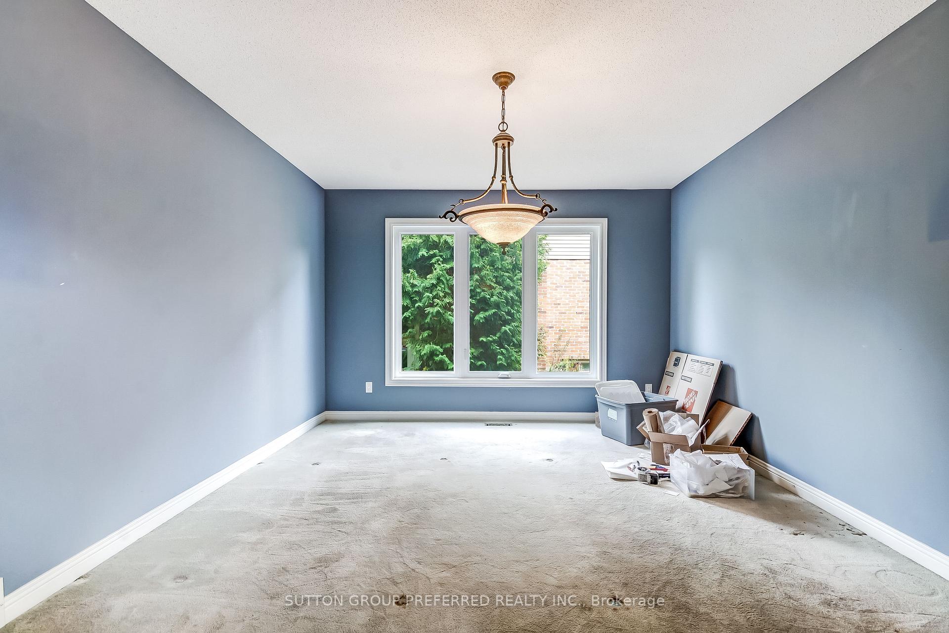 Photo 8 of 116 Hartson Road, London, North O — HOMEH