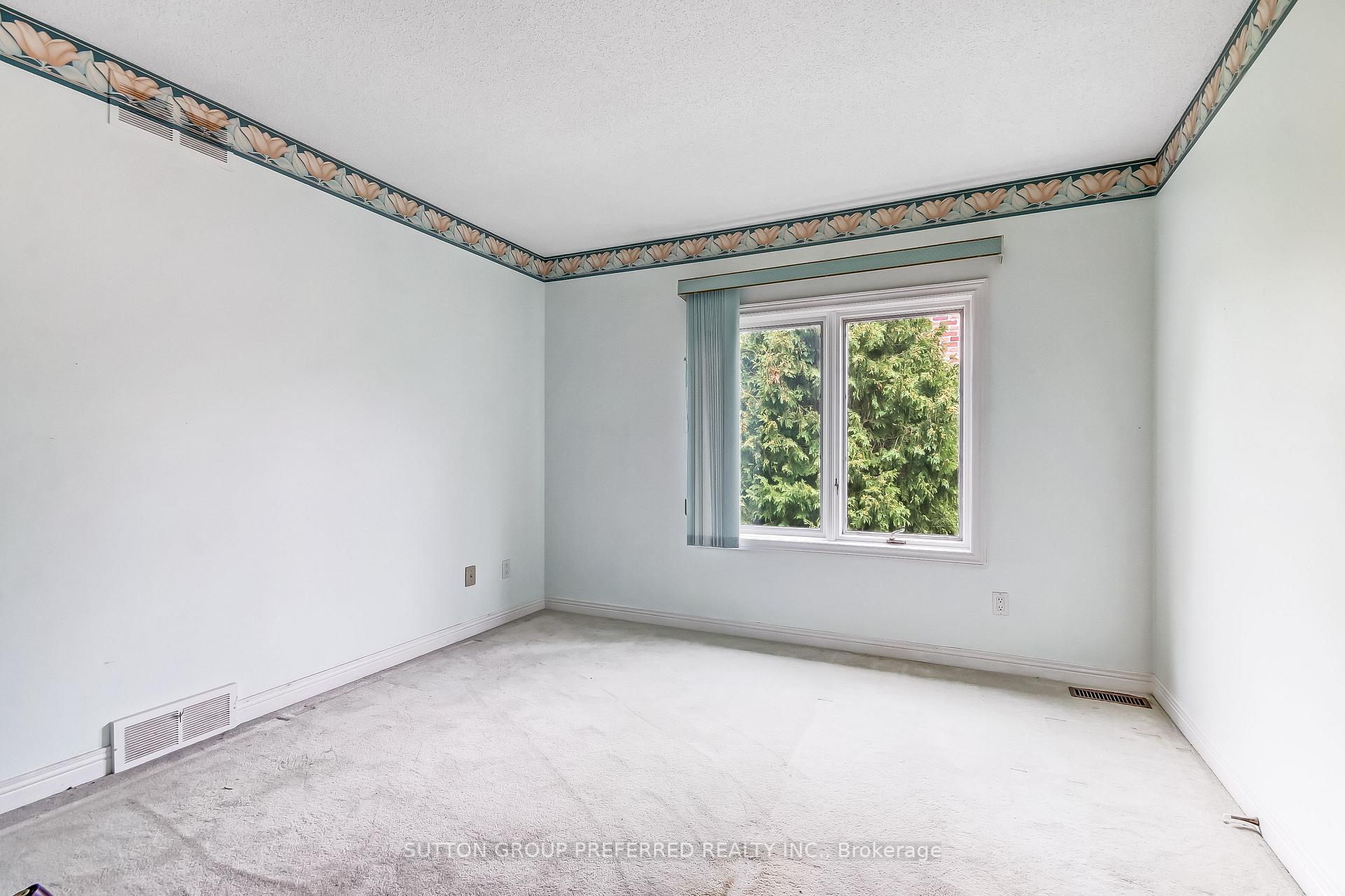 Photo 18 of 116 Hartson Road, London, North O — HOMEH