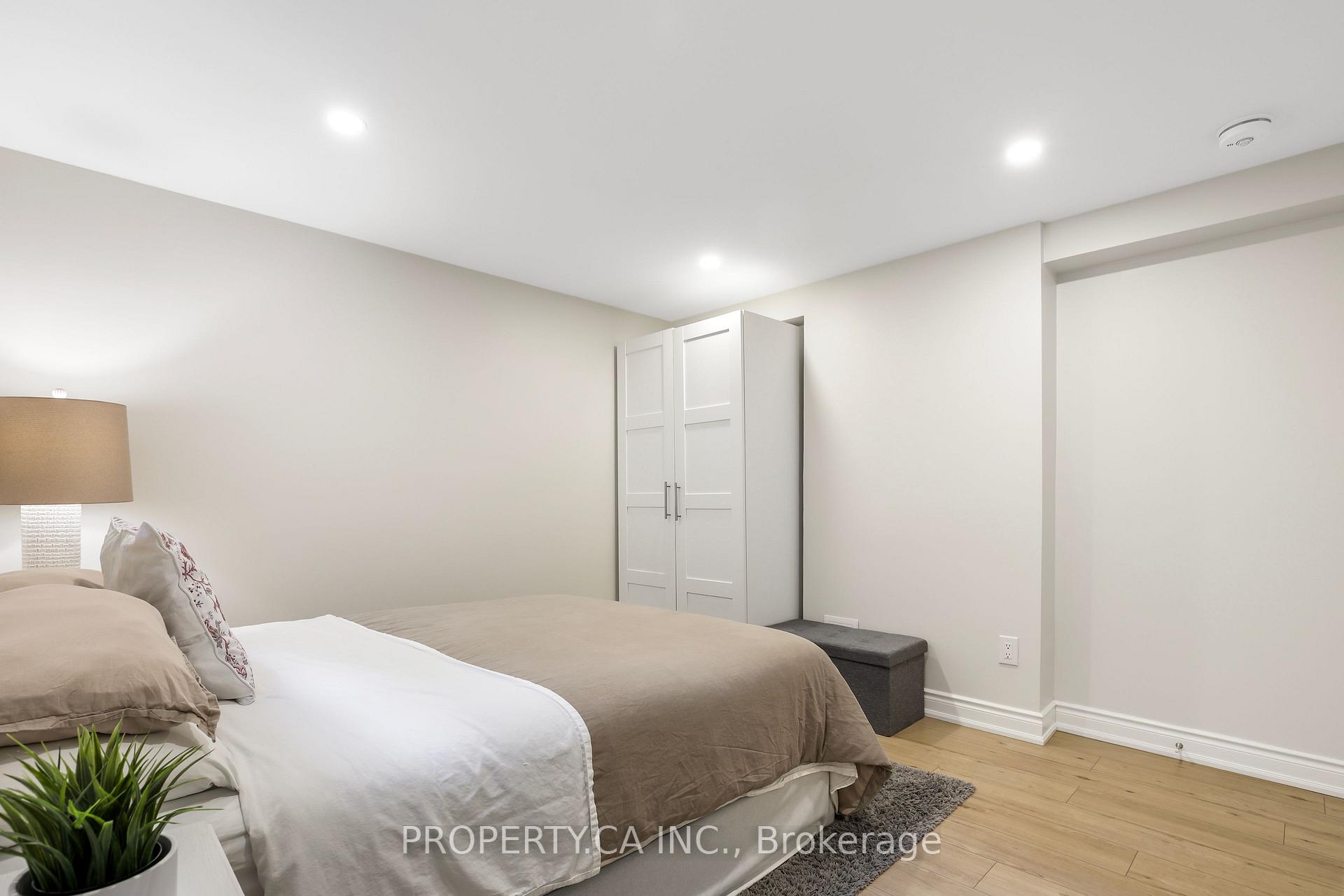 Photo 15 of Unit Lower, 891 Willowbank Trail, Mississauga, Rathwood — HOMEH