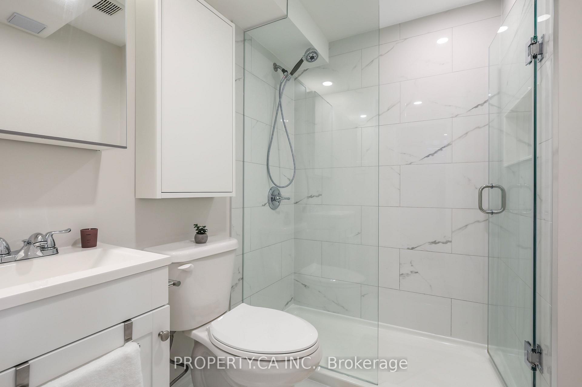Photo 16 of Unit Lower, 891 Willowbank Trail, Mississauga, Rathwood — HOMEH