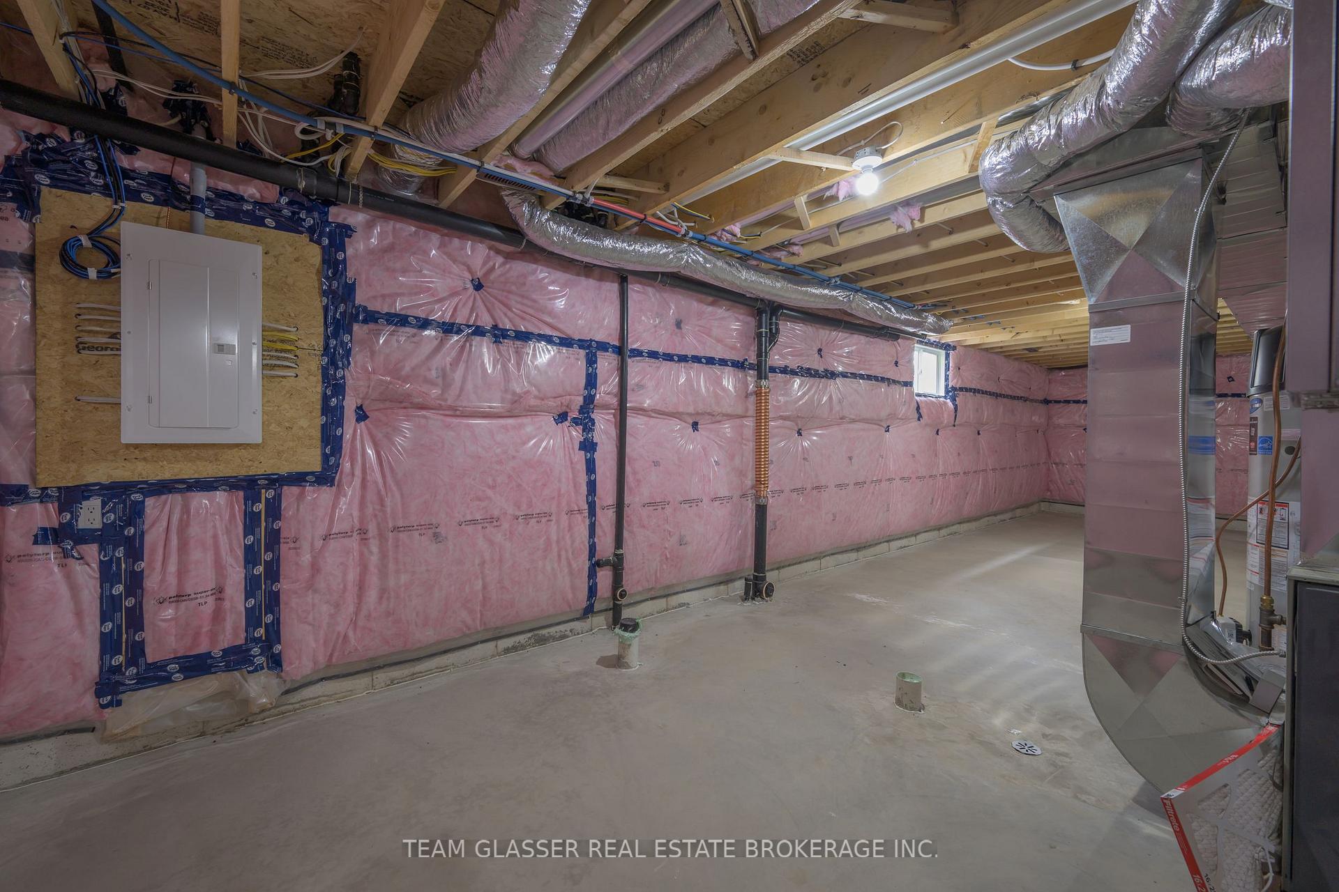 Photo 57 of 1604 Chickadee Trail, London, South W — HOMEH