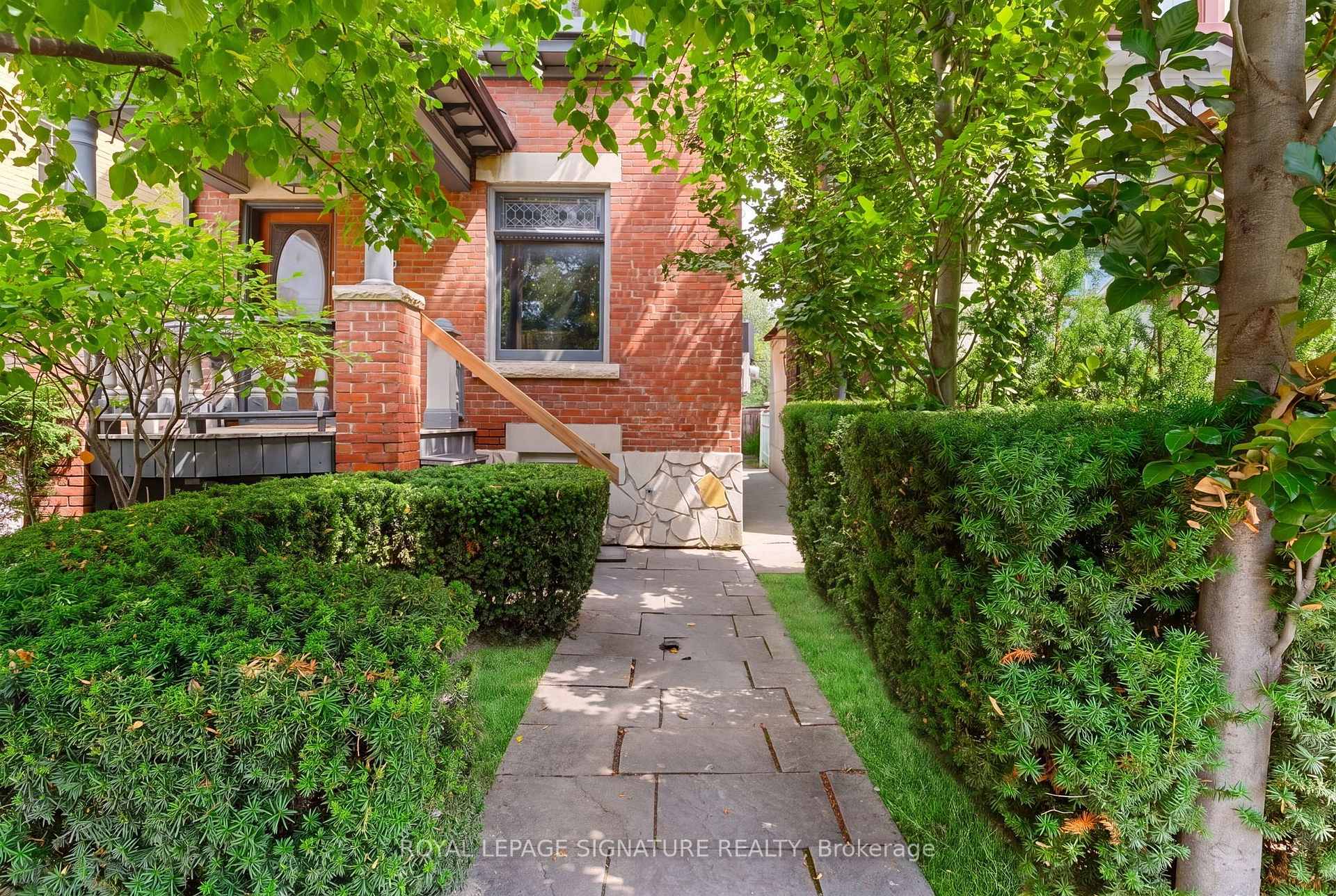 Photo 3 of Unit Main, 359 Clinton Street, Toronto, Palmerston-Little Italy — HOMEH