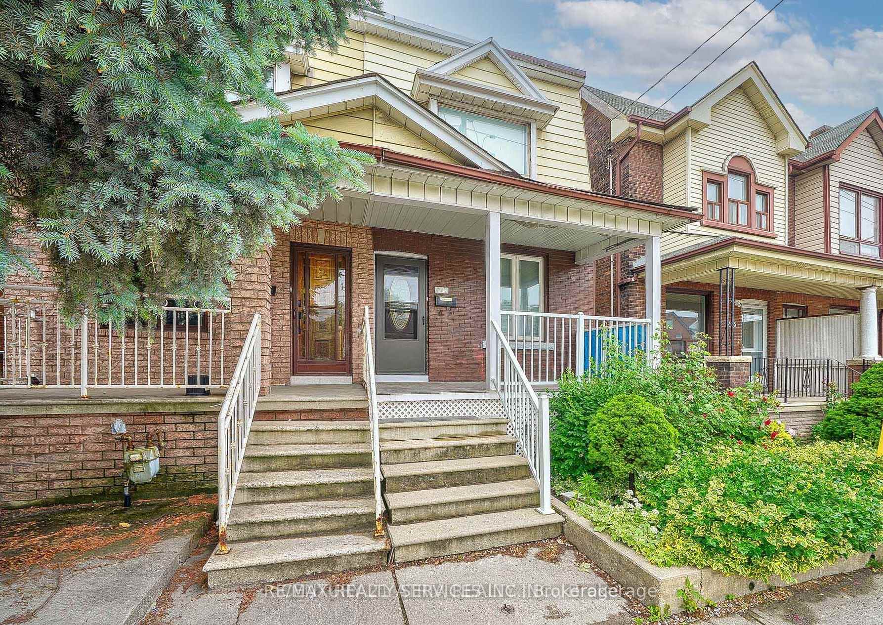 Front of 1147 Dufferin Street