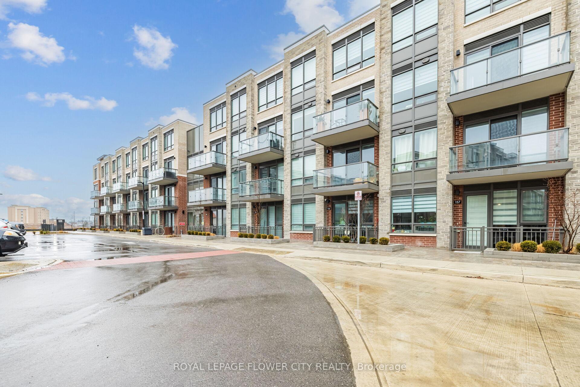Photo 4 of Unit 269, 65 Attmar Drive E, Brampton, Bram East — HOMEH