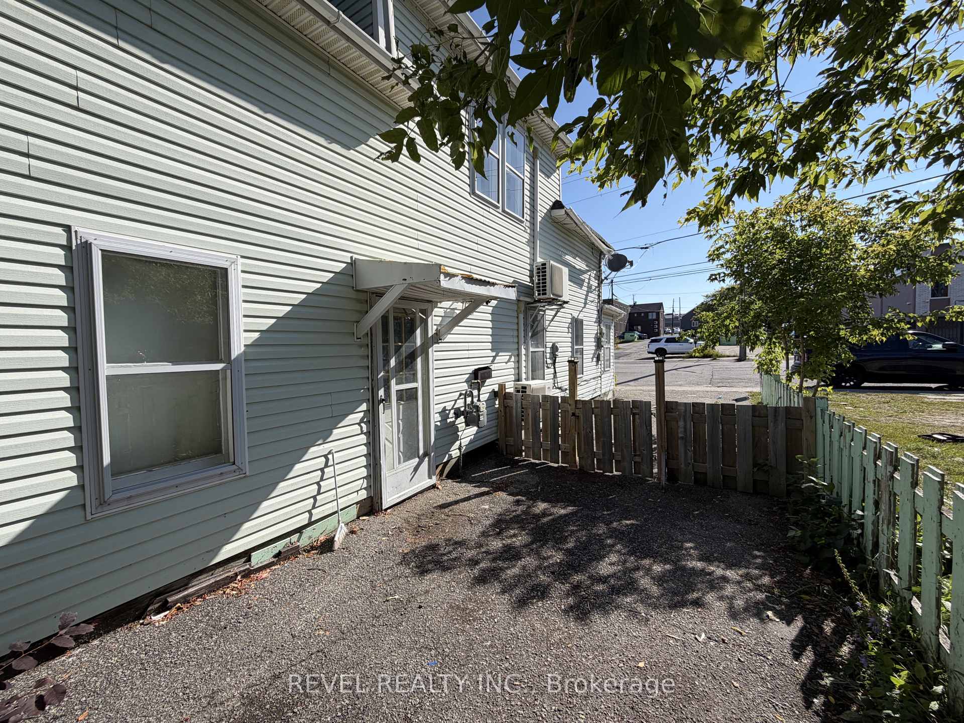 Photo 5 of 21 Birch Street S, Timmins, TNE - North — HOMEH