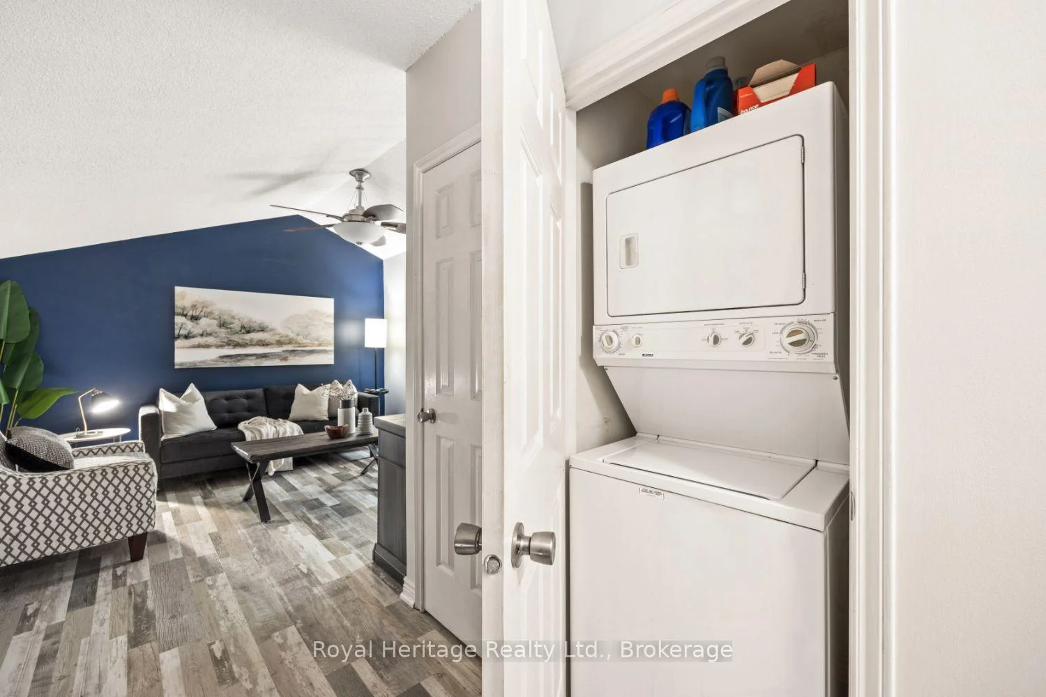 Photo 40 of 1665 Nash E-16 Drive, Clarington, Courtice — HOMEH