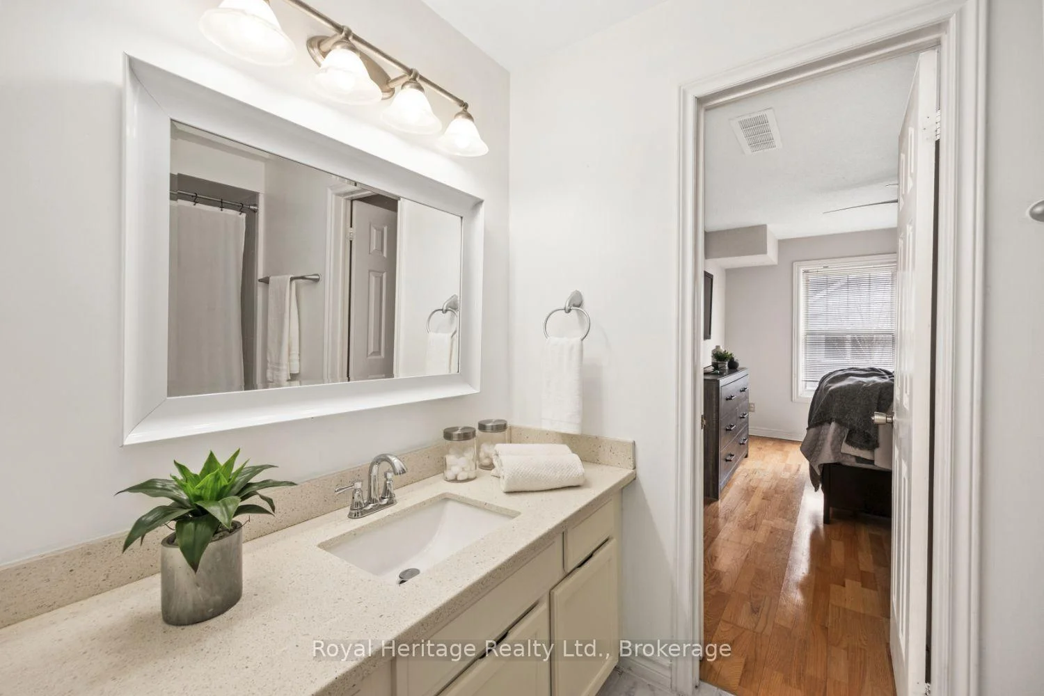 Photo 70 of 1665 Nash E-16 Drive, Clarington, Courtice — HOMEH