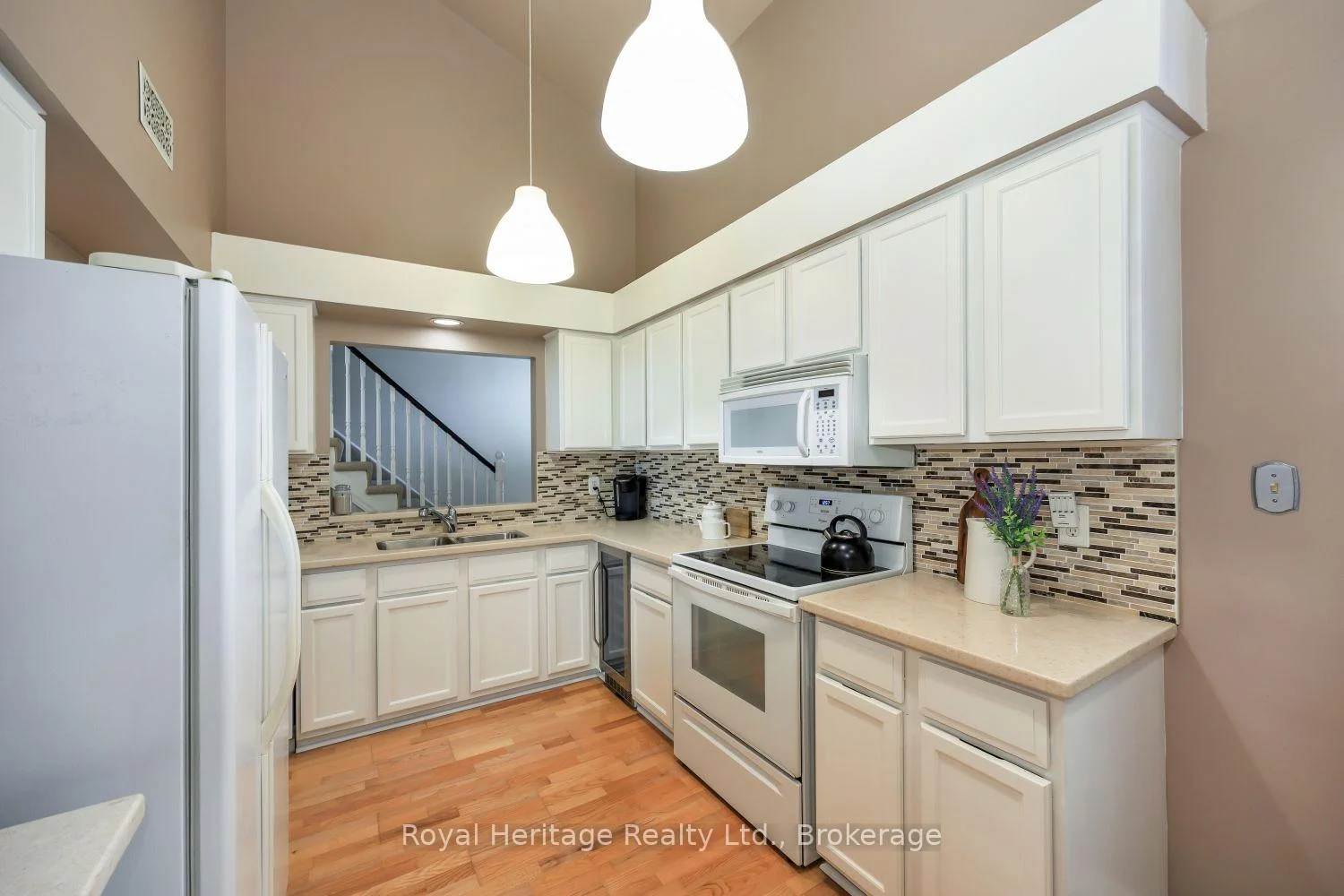 Photo 83 of 1665 Nash E-16 Drive, Clarington, Courtice — HOMEH