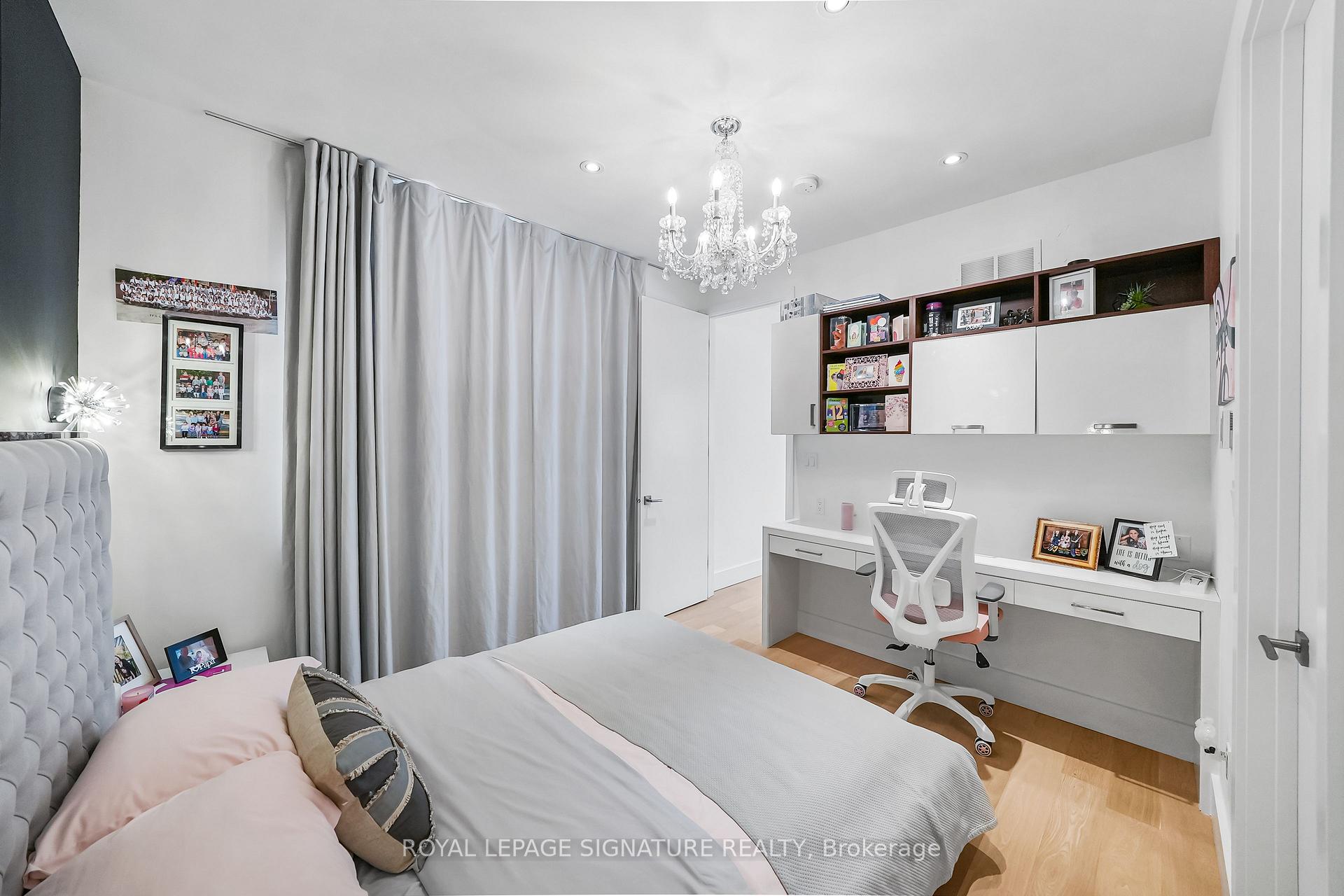 Photo 18 of 17 Nesbitt Drive, Toronto, Rosedale-Moore Park — HOMEH