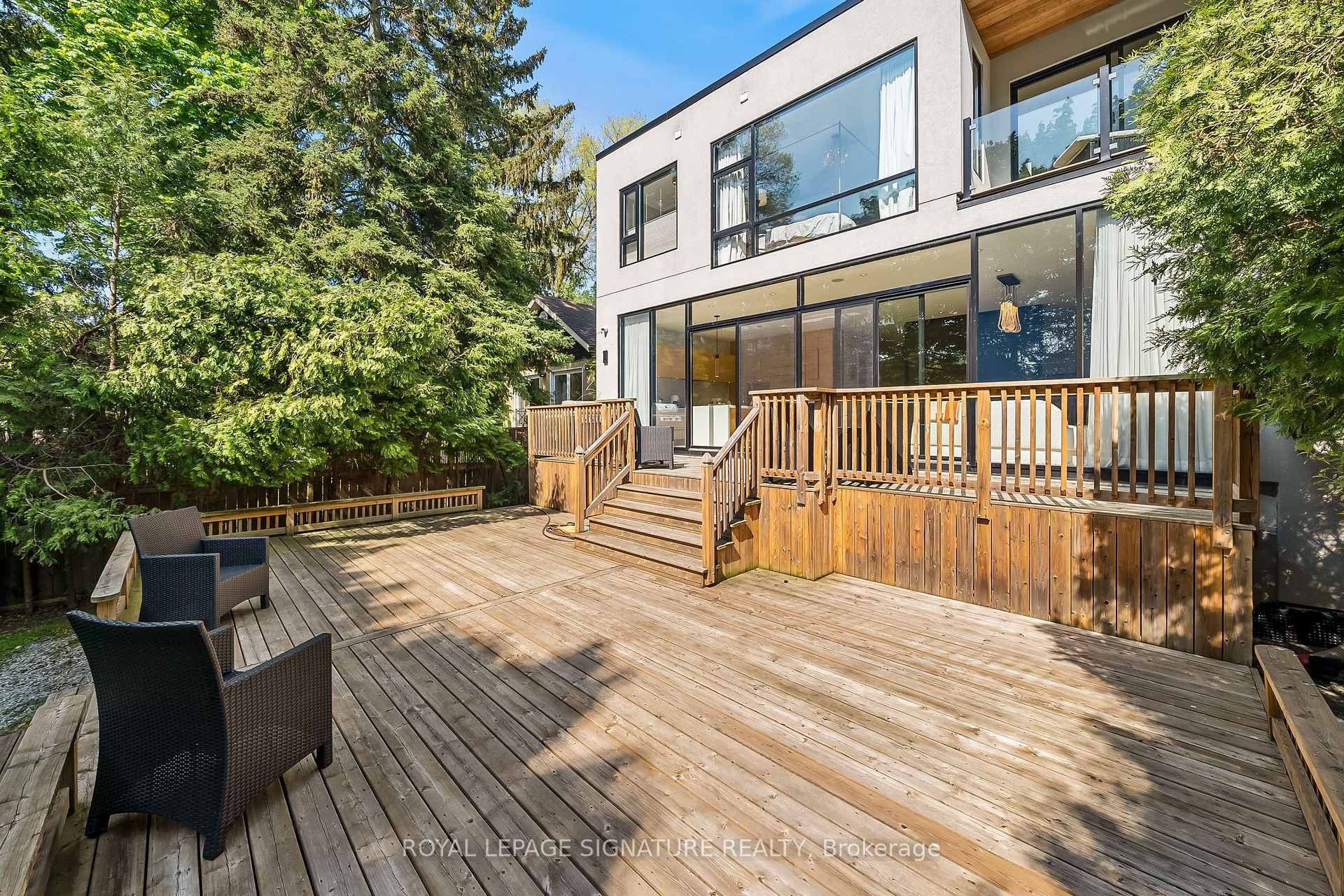 Photo 36 of 17 Nesbitt Drive, Toronto, Rosedale-Moore Park — HOMEH