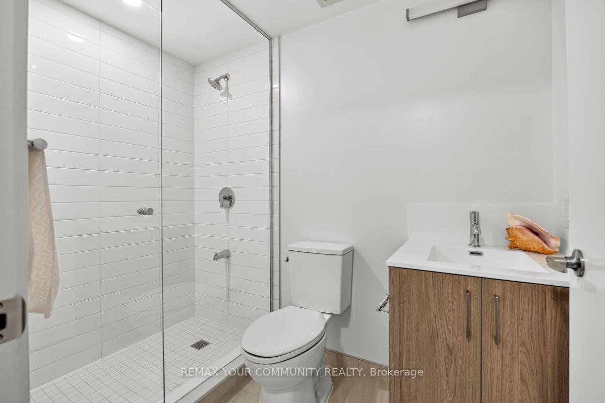 Photo 5 of Unit 1602, 4010 Eglinton Avenue, Etobicoke, Humber Heights — HOMEH