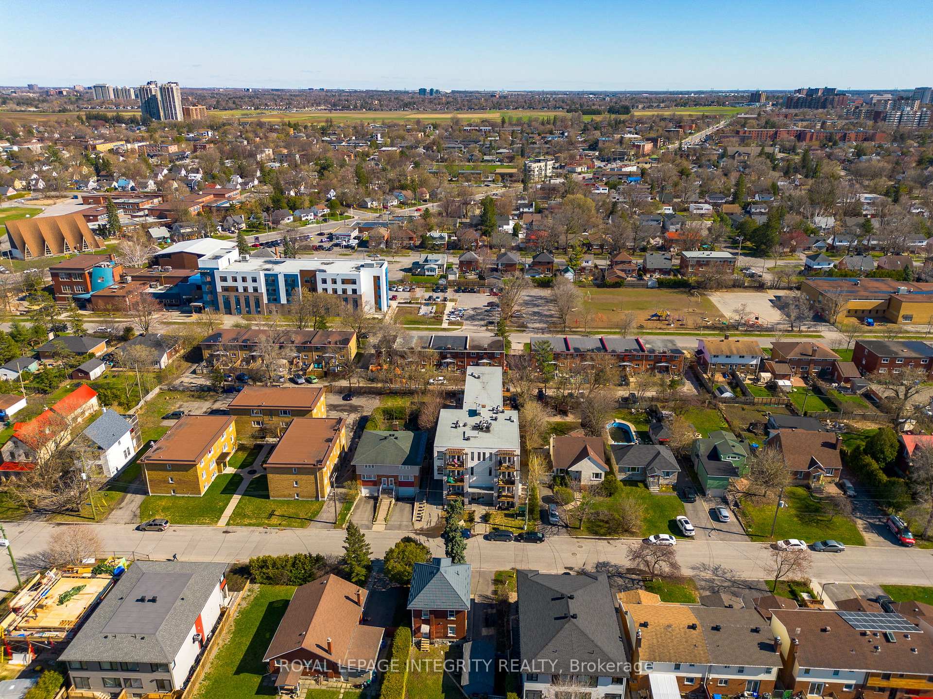 Photo 31 of Unit 202, 1308 Thames Street, Ottawa, Carlington — HOMEH