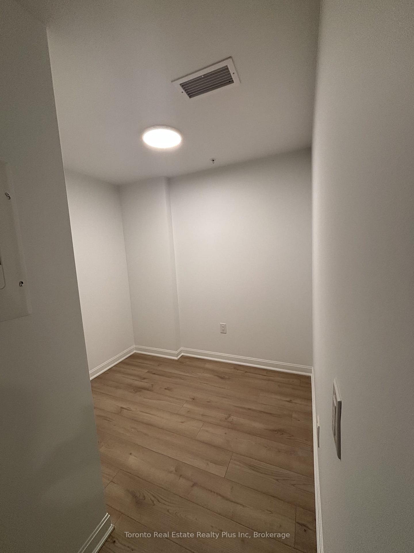 Photo 5 of Unit 717, 223 Princess Street, Kingston, East of Sir John A. Blvd — HOMEH