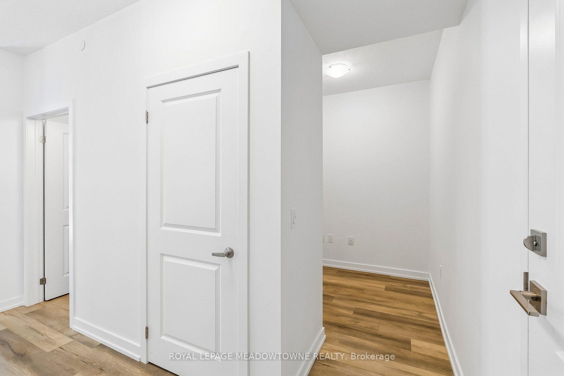 Photo 10 of Unit 238, 5055 Greenlane Road E, Lincoln, Lincoln Lake — HOMEH