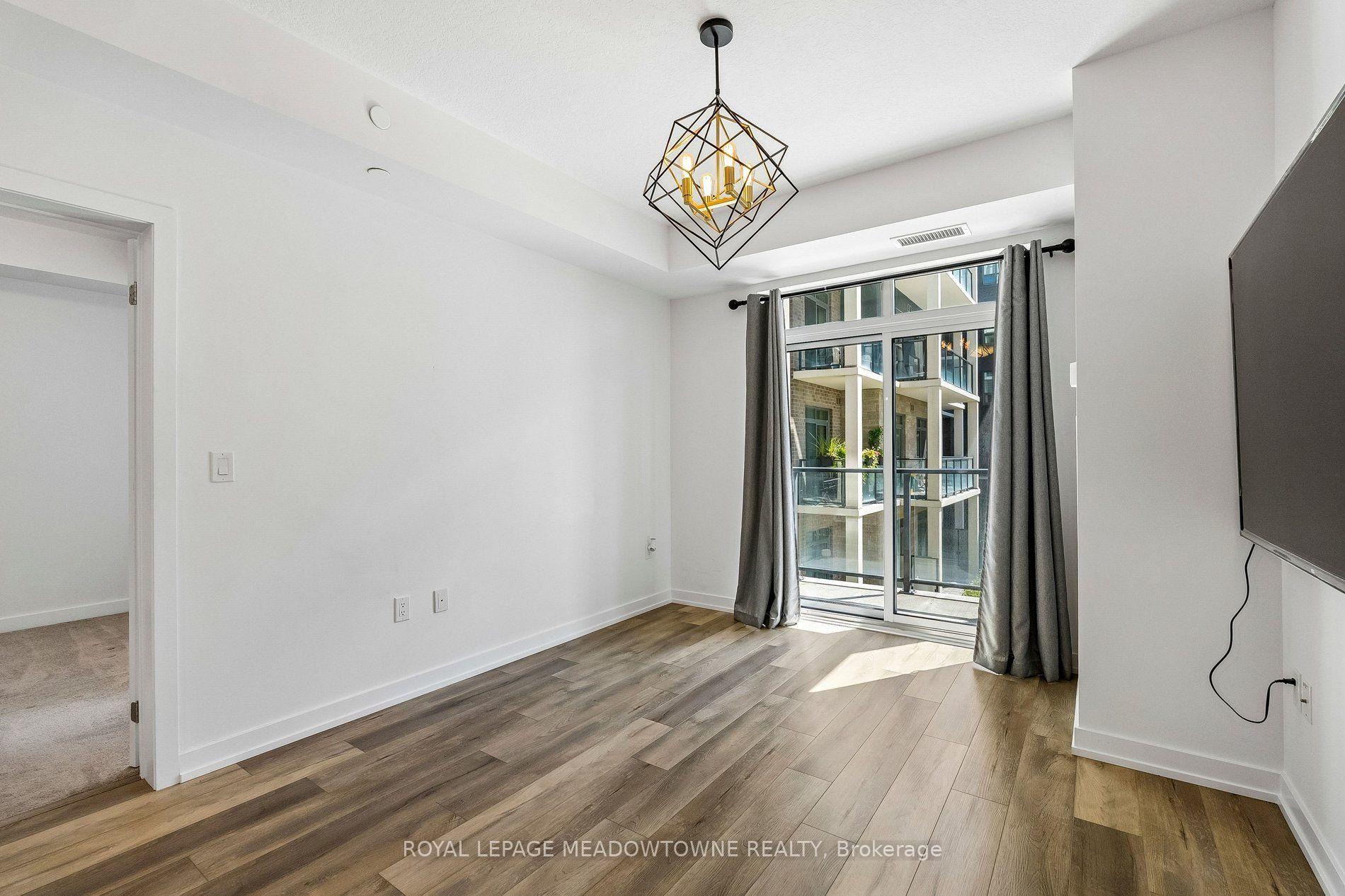 Photo 12 of Unit 238, 5055 Greenlane Road E, Lincoln, Lincoln Lake — HOMEH