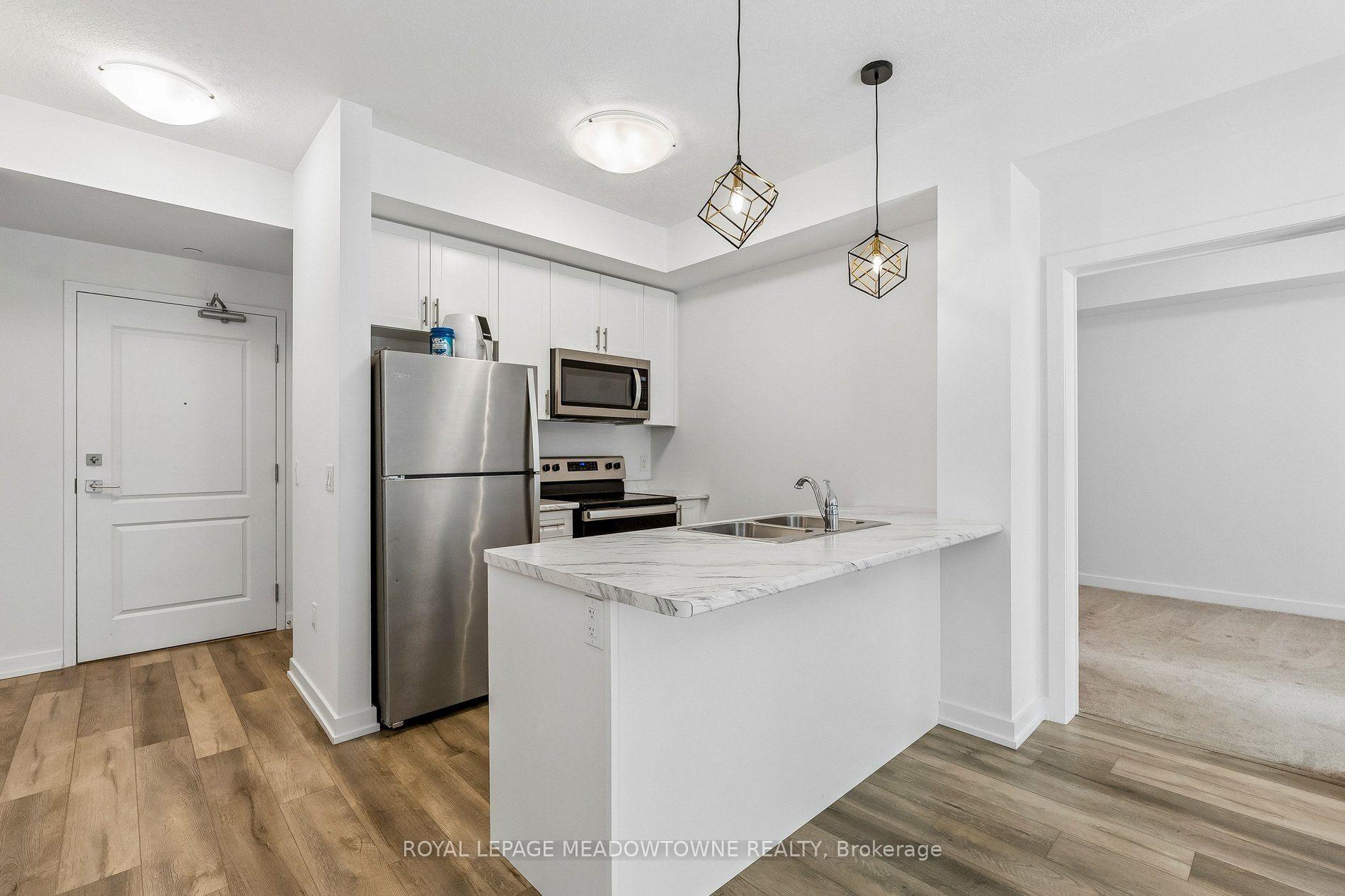 Photo 14 of Unit 238, 5055 Greenlane Road E, Lincoln, Lincoln Lake — HOMEH