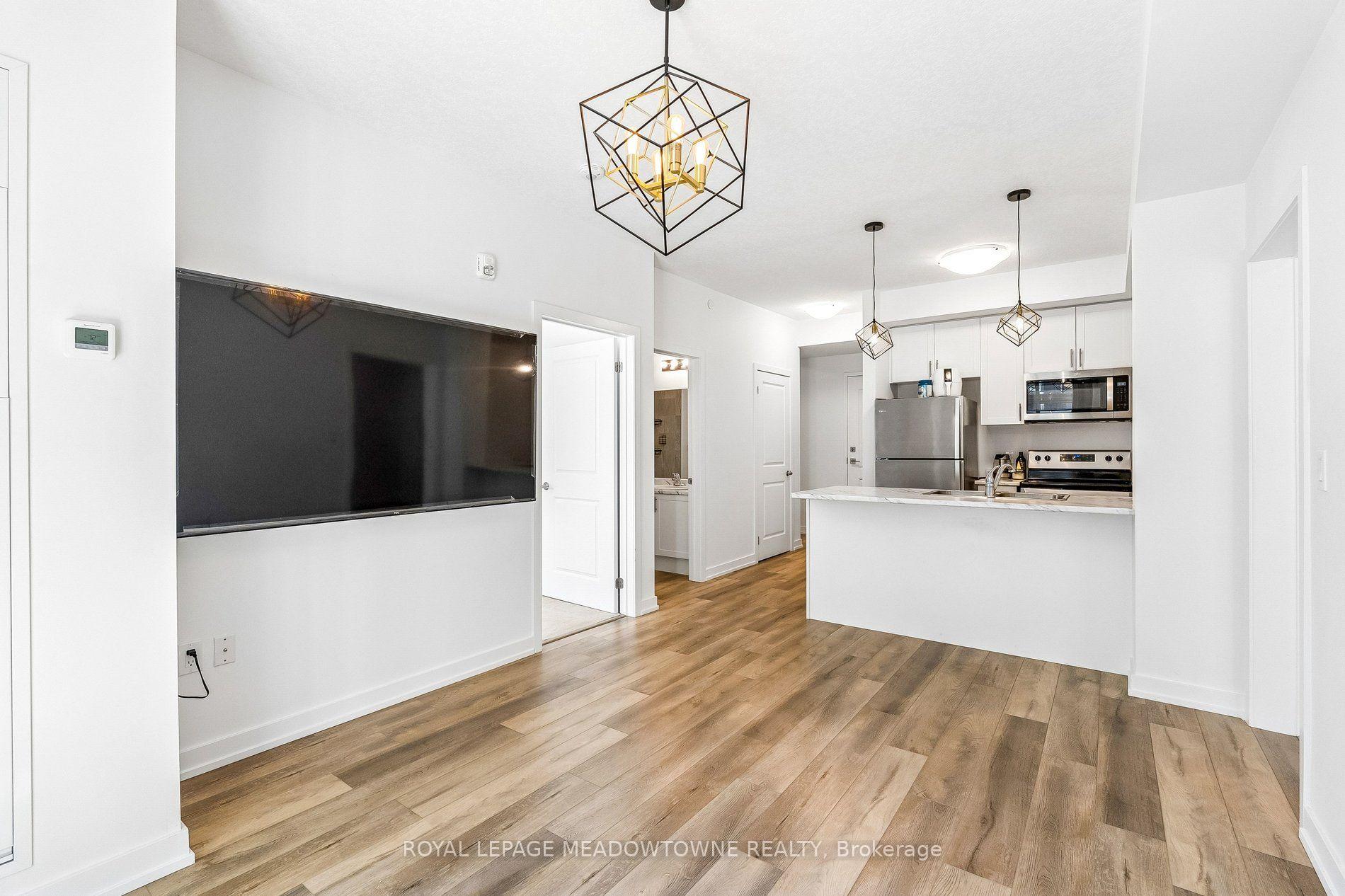 Photo 17 of Unit 238, 5055 Greenlane Road E, Lincoln, Lincoln Lake — HOMEH