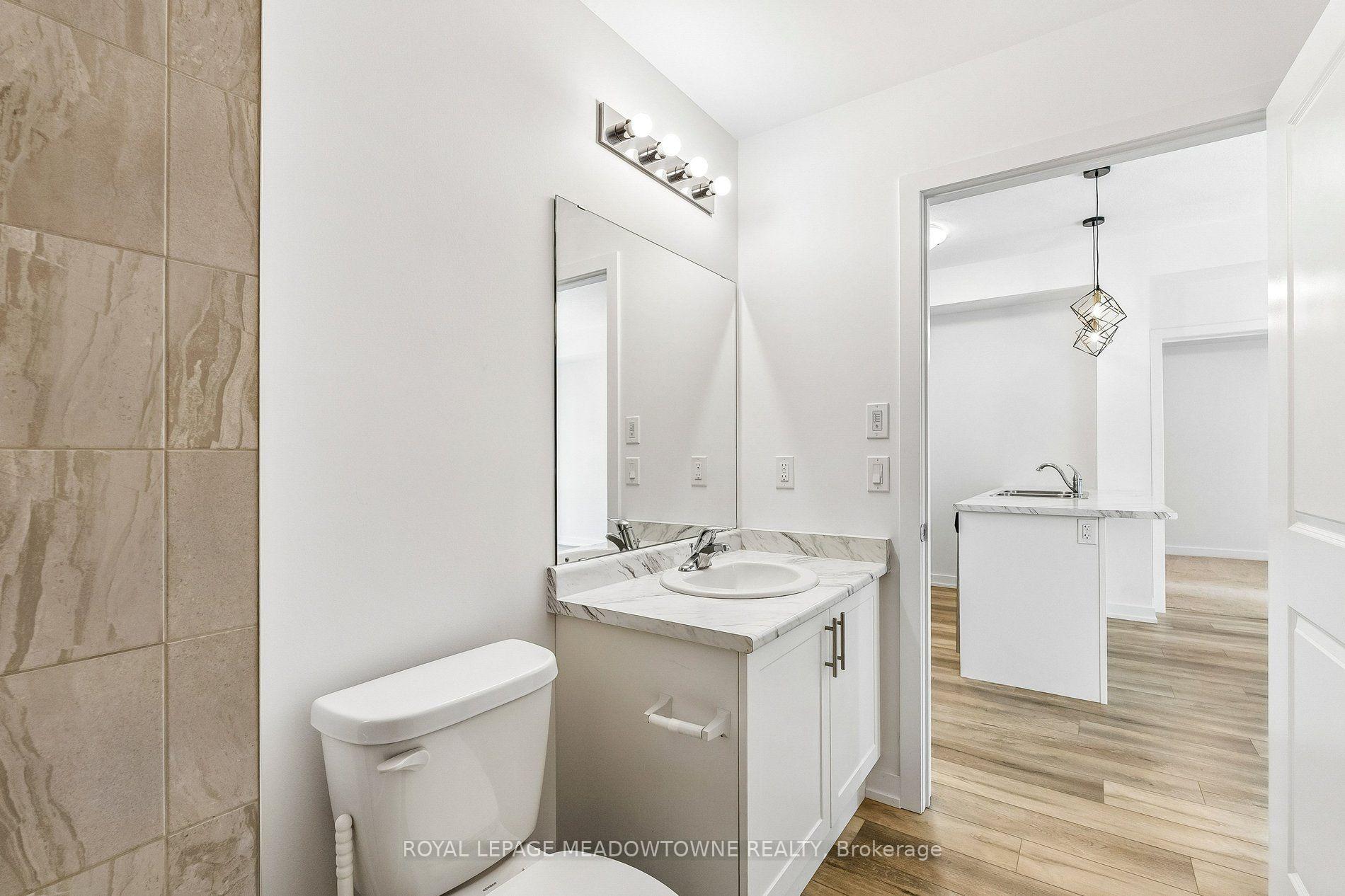 Photo 19 of Unit 238, 5055 Greenlane Road E, Lincoln, Lincoln Lake — HOMEH