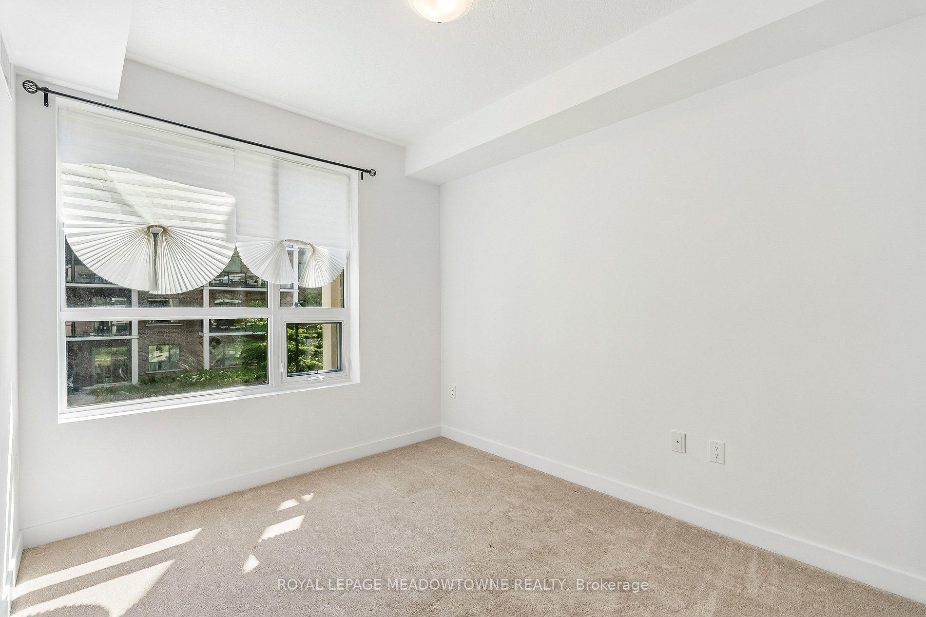 Photo 20 of Unit 238, 5055 Greenlane Road E, Lincoln, Lincoln Lake — HOMEH