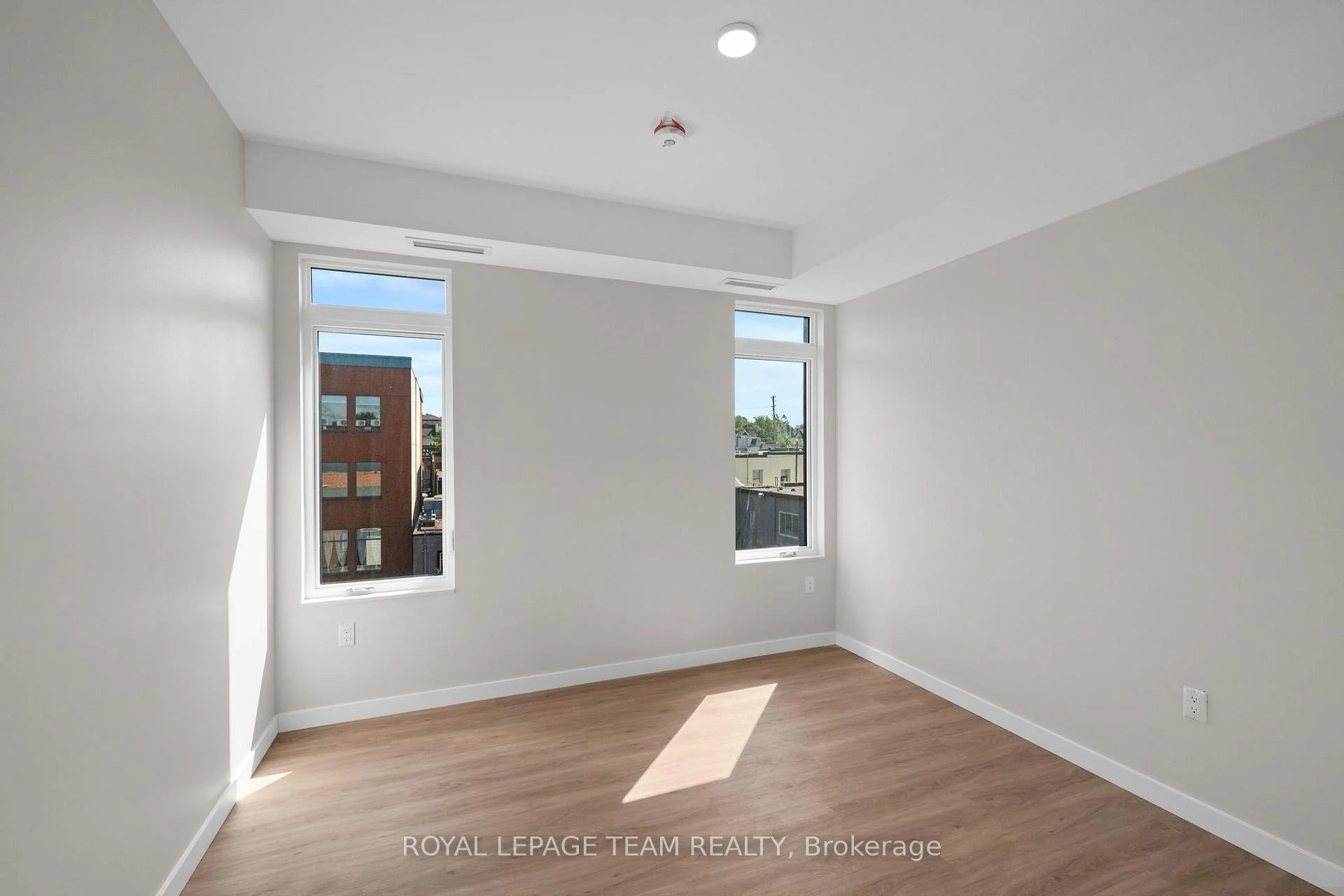 Photo 7 of Unit 303, 370 Athlone Avenue, Ottawa, Westboro South — HOMEH