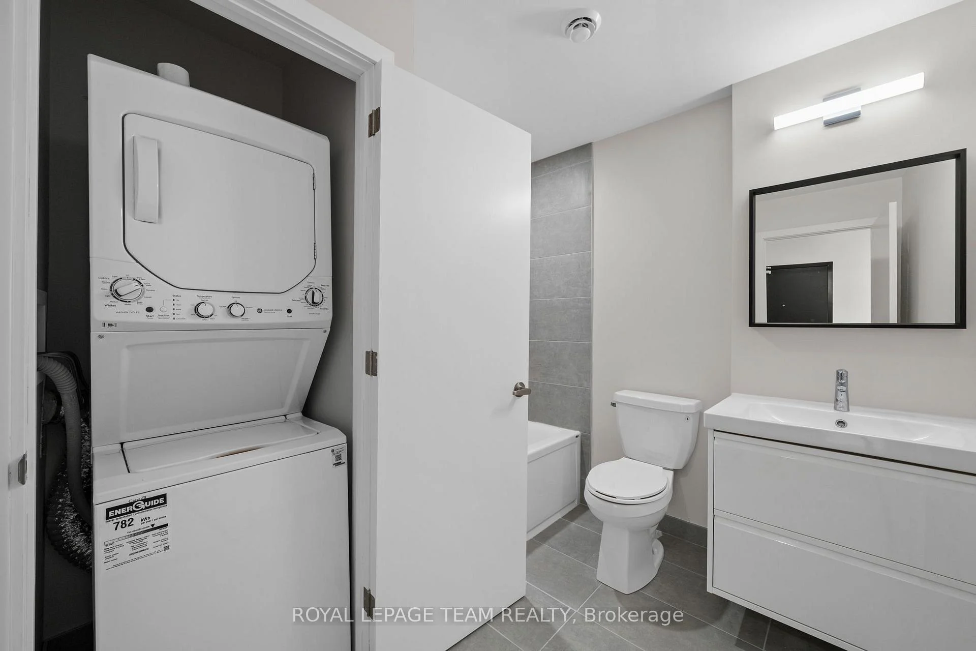 Photo 9 of Unit 303, 370 Athlone Avenue, Ottawa, Westboro South — HOMEH