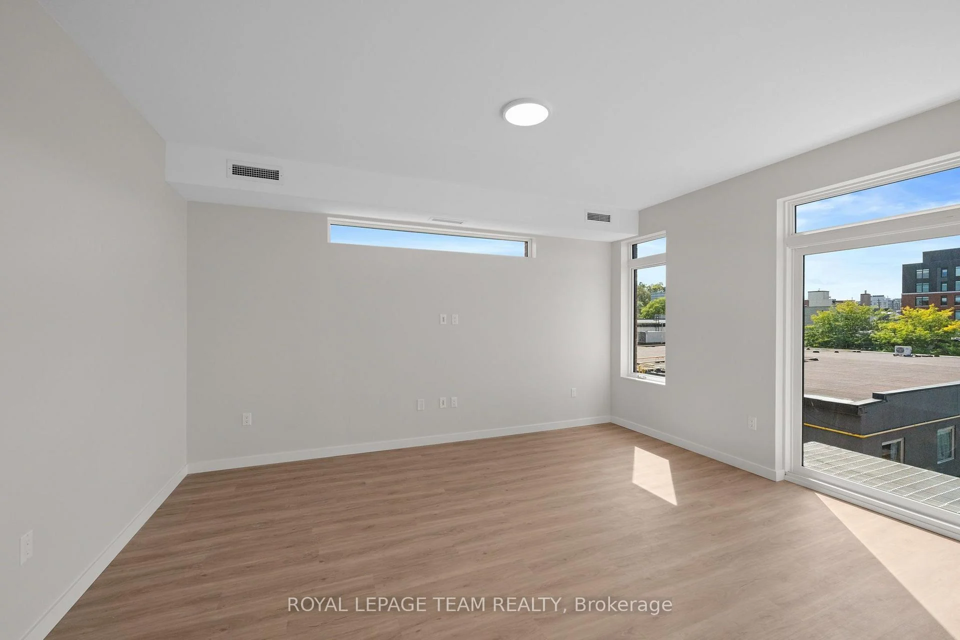 Photo 18 of Unit 303, 370 Athlone Avenue, Ottawa, Westboro South — HOMEH