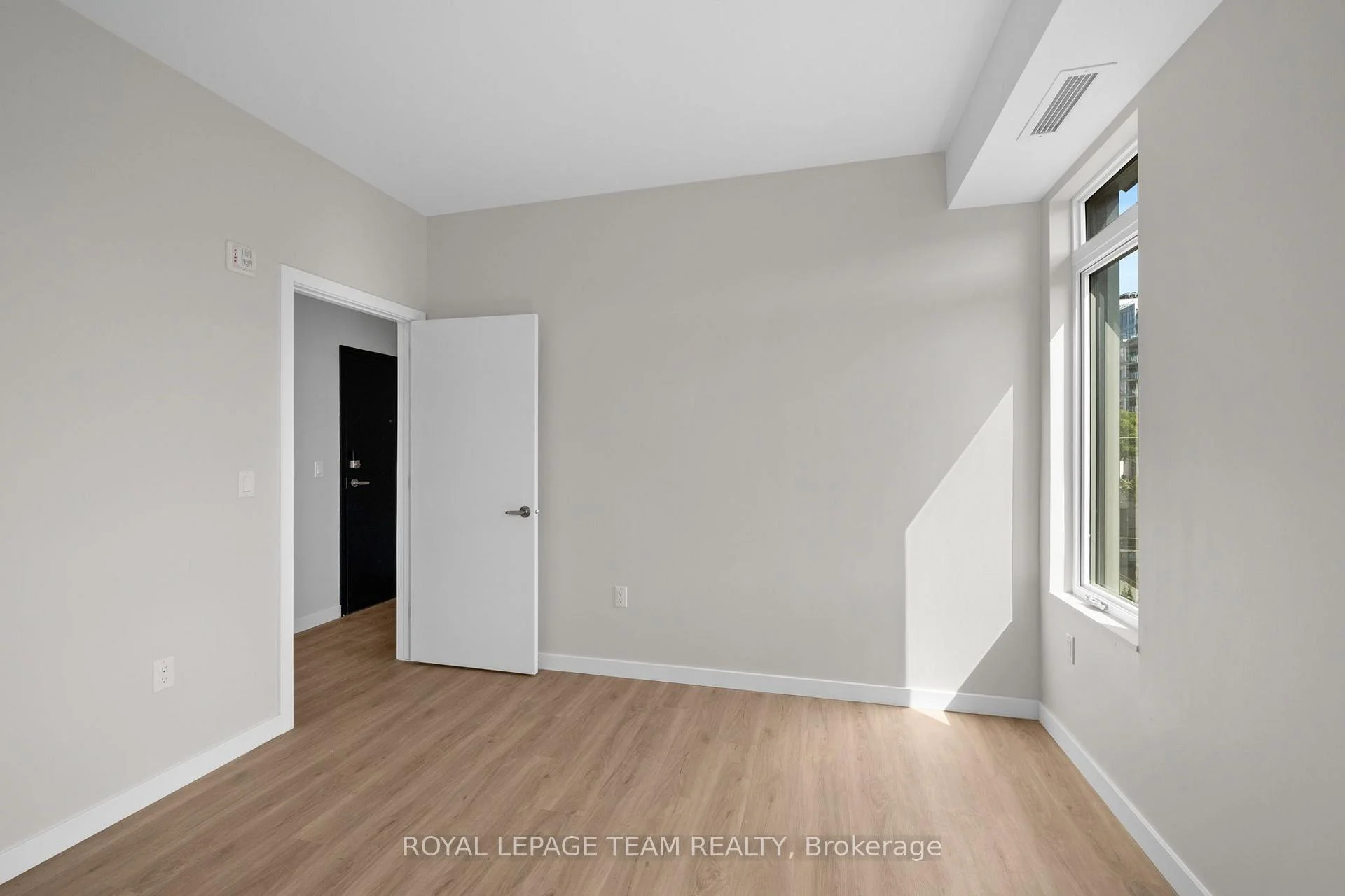 Photo 20 of Unit 303, 370 Athlone Avenue, Ottawa, Westboro South — HOMEH