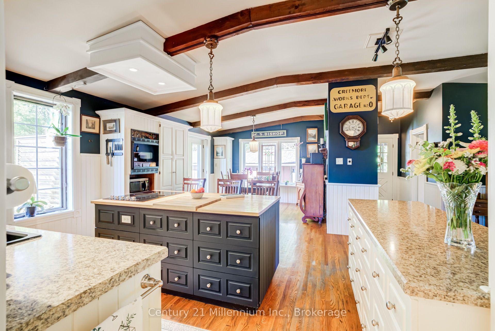 Photo 14 of 1851 6 Concession N, Clearview, Rural Clearview — HOMEH