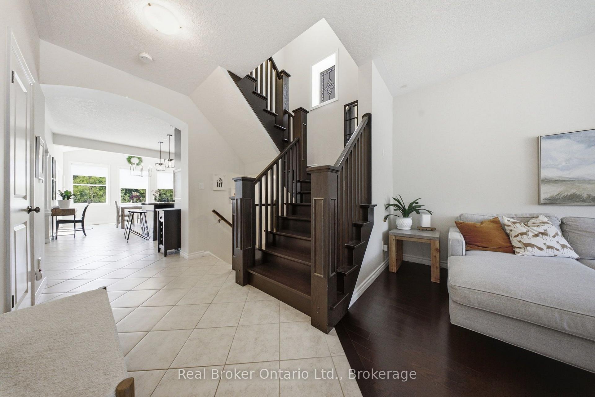 Photo 7 of 65 Amsterdam Crescent, Guelph, Pineridge/Westminster Woods — HOMEH