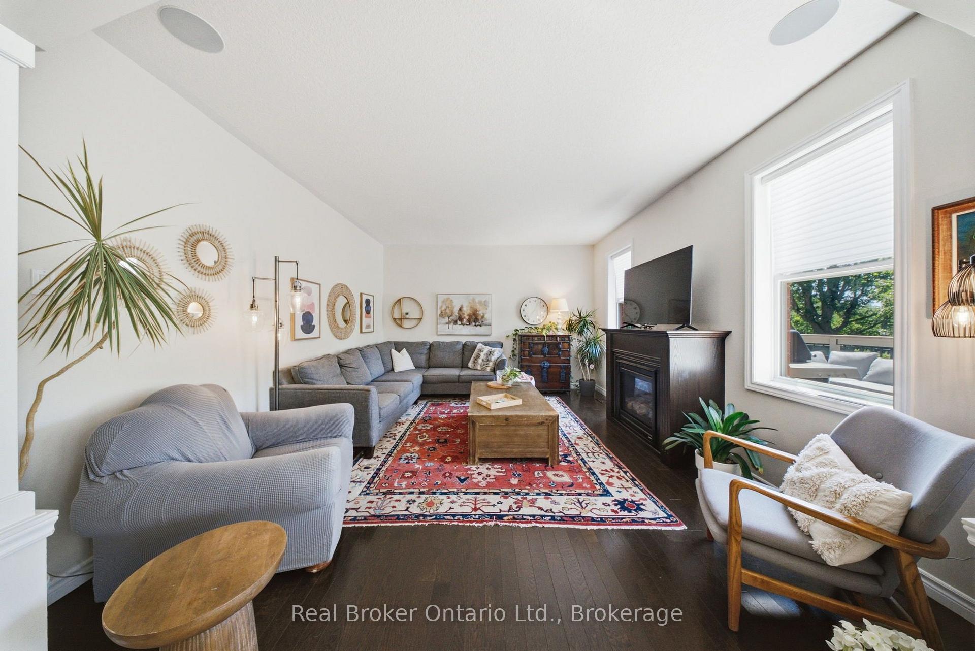 Photo 16 of 65 Amsterdam Crescent, Guelph, Pineridge/Westminster Woods — HOMEH