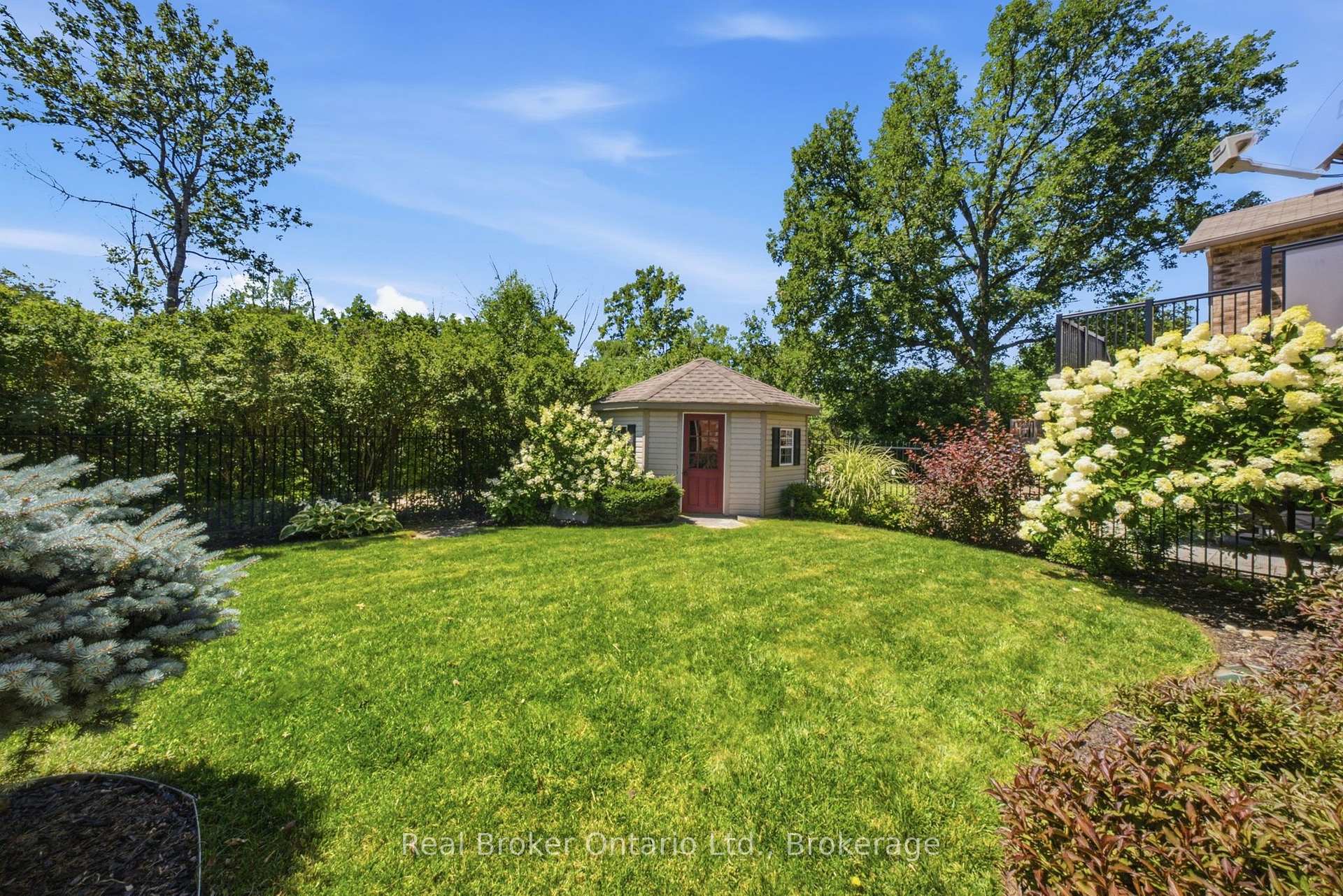 Photo 42 of 65 Amsterdam Crescent, Guelph, Pineridge/Westminster Woods — HOMEH