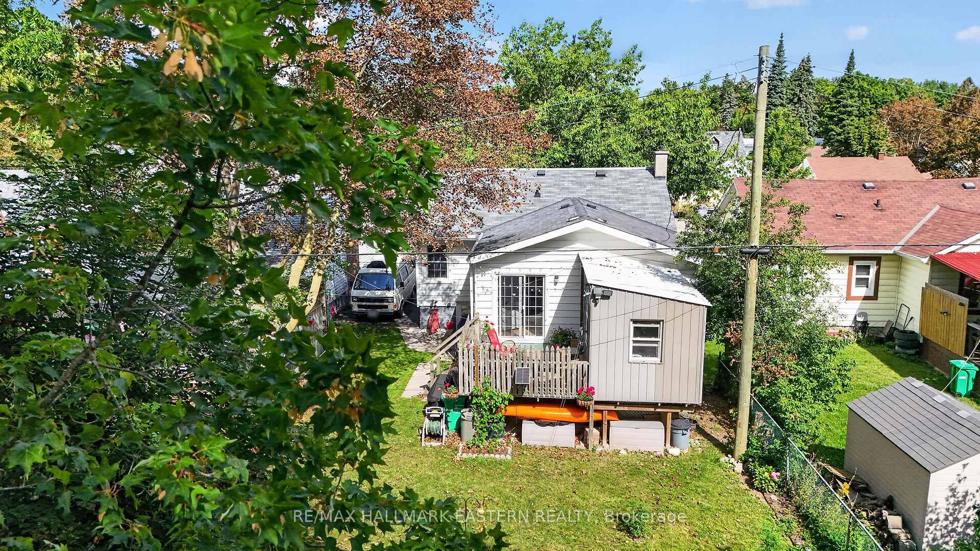 Photo 35 of 501 Glengarry Avenue, Peterborough, Northcrest Ward 5 — HOMEH