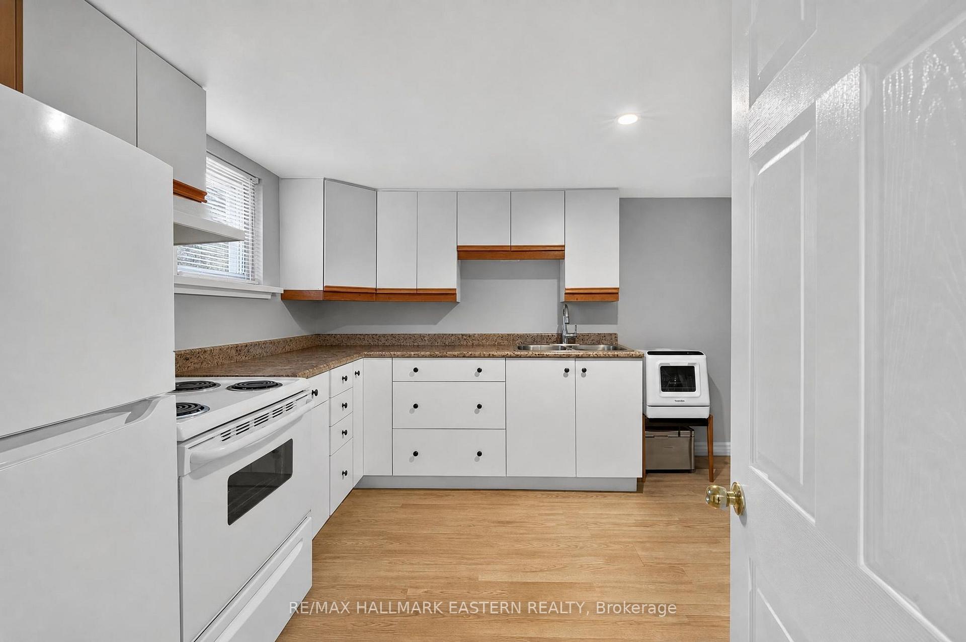 Photo 42 of 501 Glengarry Avenue, Peterborough, Northcrest Ward 5 — HOMEH