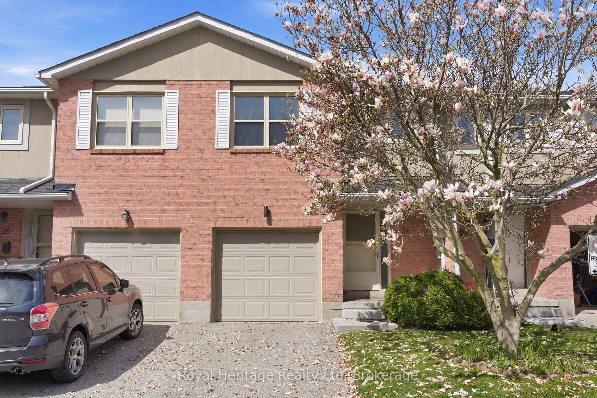 Front of Unit 26, 115 Avenue Road