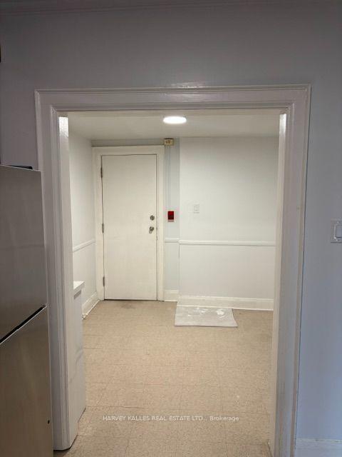 Photo 3 of Unit 1, 1661 Bathurst Street, Toronto, Forest Hill South — HOMEH