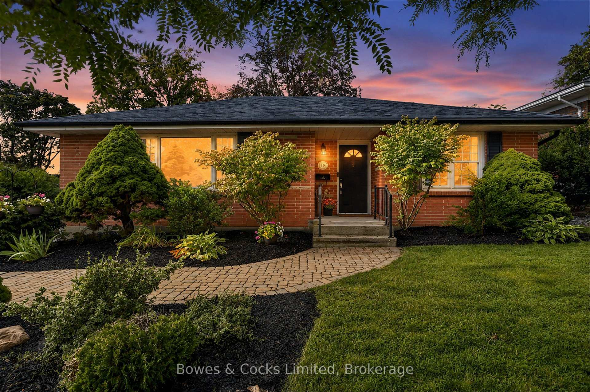 Photo 2 of 1349 Holloway Drive, Peterborough, Town Ward 3 — HOMEH
