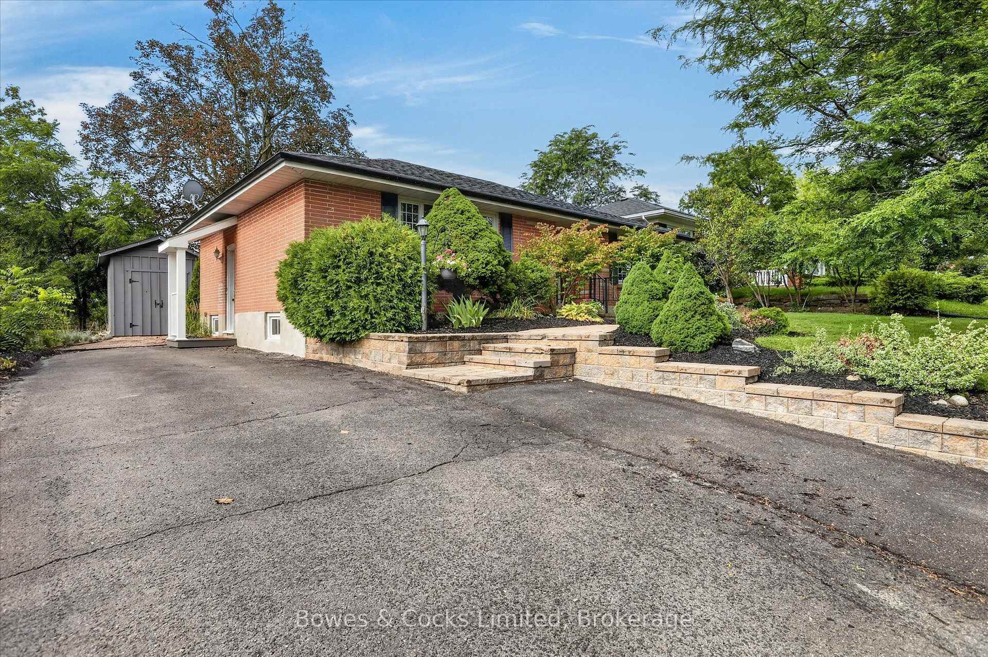 Photo 3 of 1349 Holloway Drive, Peterborough, Town Ward 3 — HOMEH