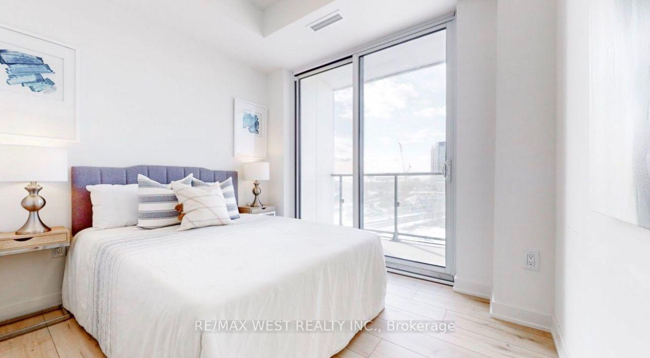 Photo 5 of Unit 707, 9 Tecumseth Street, Toronto, Niagara — HOMEH