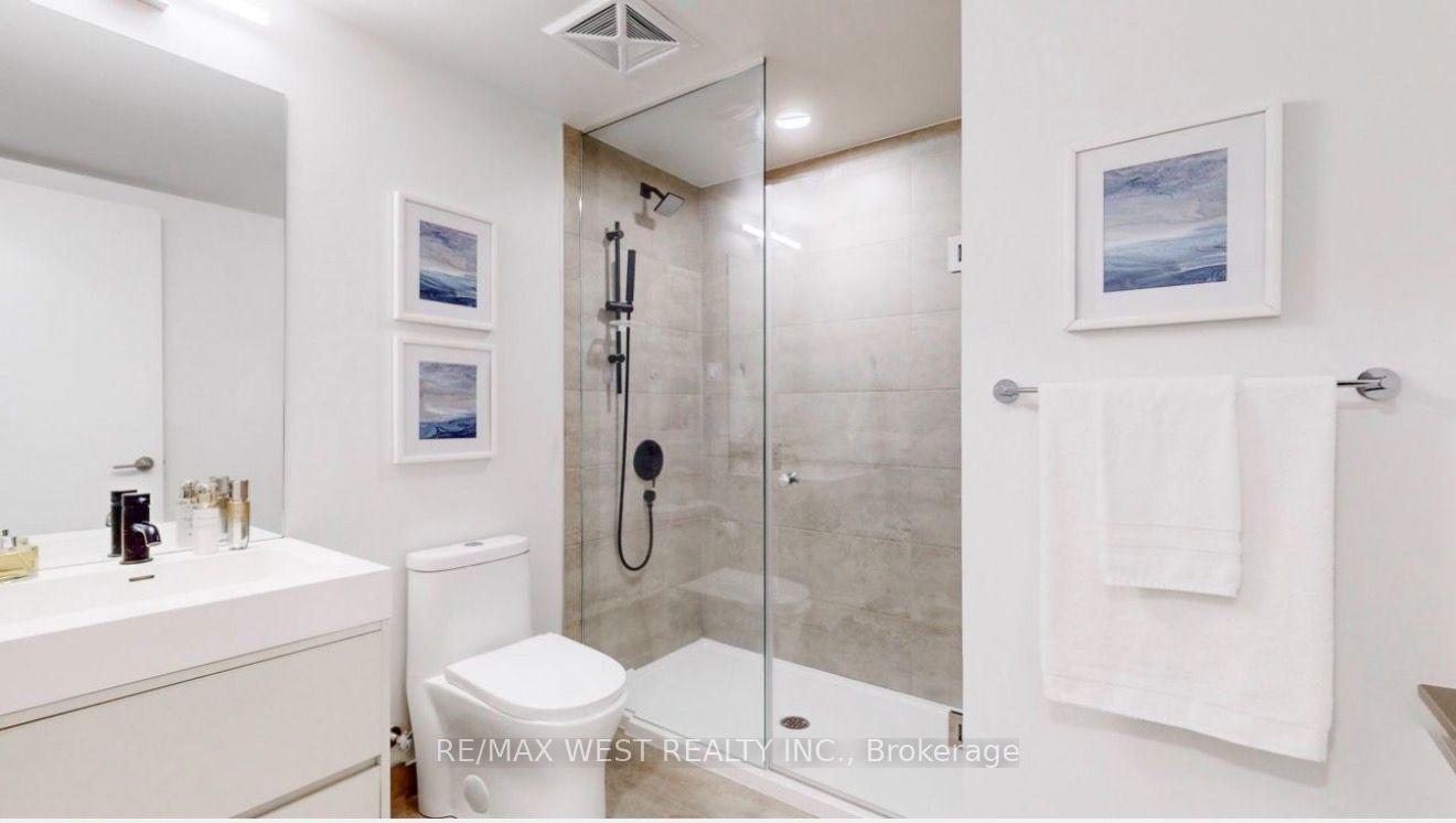 Photo 7 of Unit 707, 9 Tecumseth Street, Toronto, Niagara — HOMEH