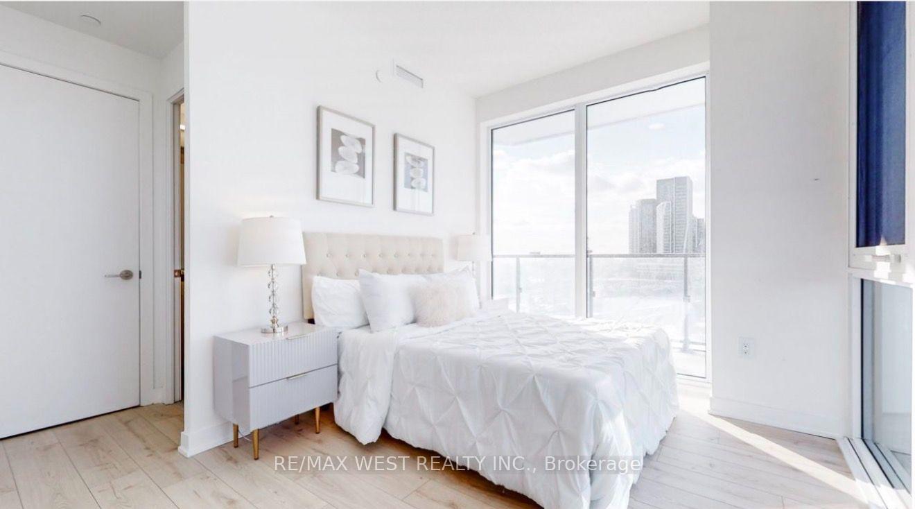 Photo 8 of Unit 707, 9 Tecumseth Street, Toronto, Niagara — HOMEH