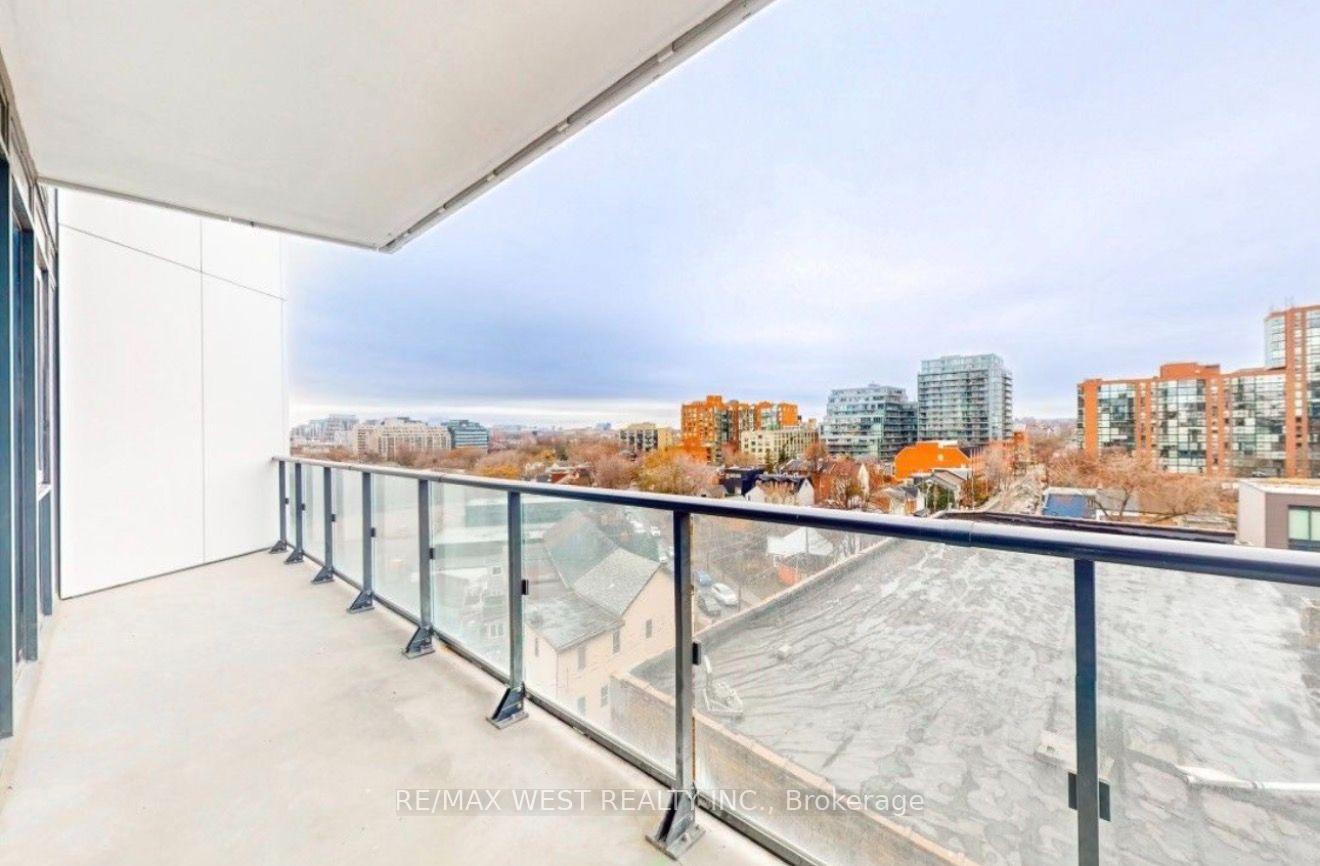 Photo 10 of Unit 707, 9 Tecumseth Street, Toronto, Niagara — HOMEH