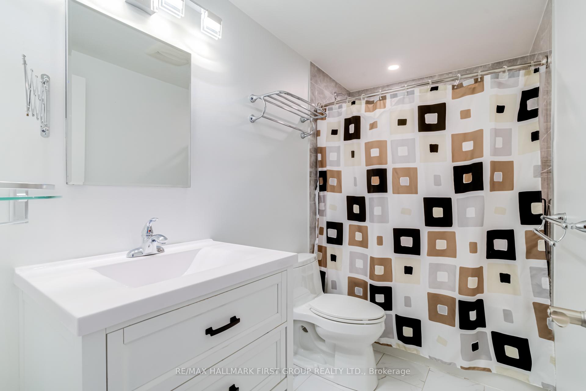 Photo 10 of 30 Stockbridge Crescent, Ajax, Central West — HOMEH
