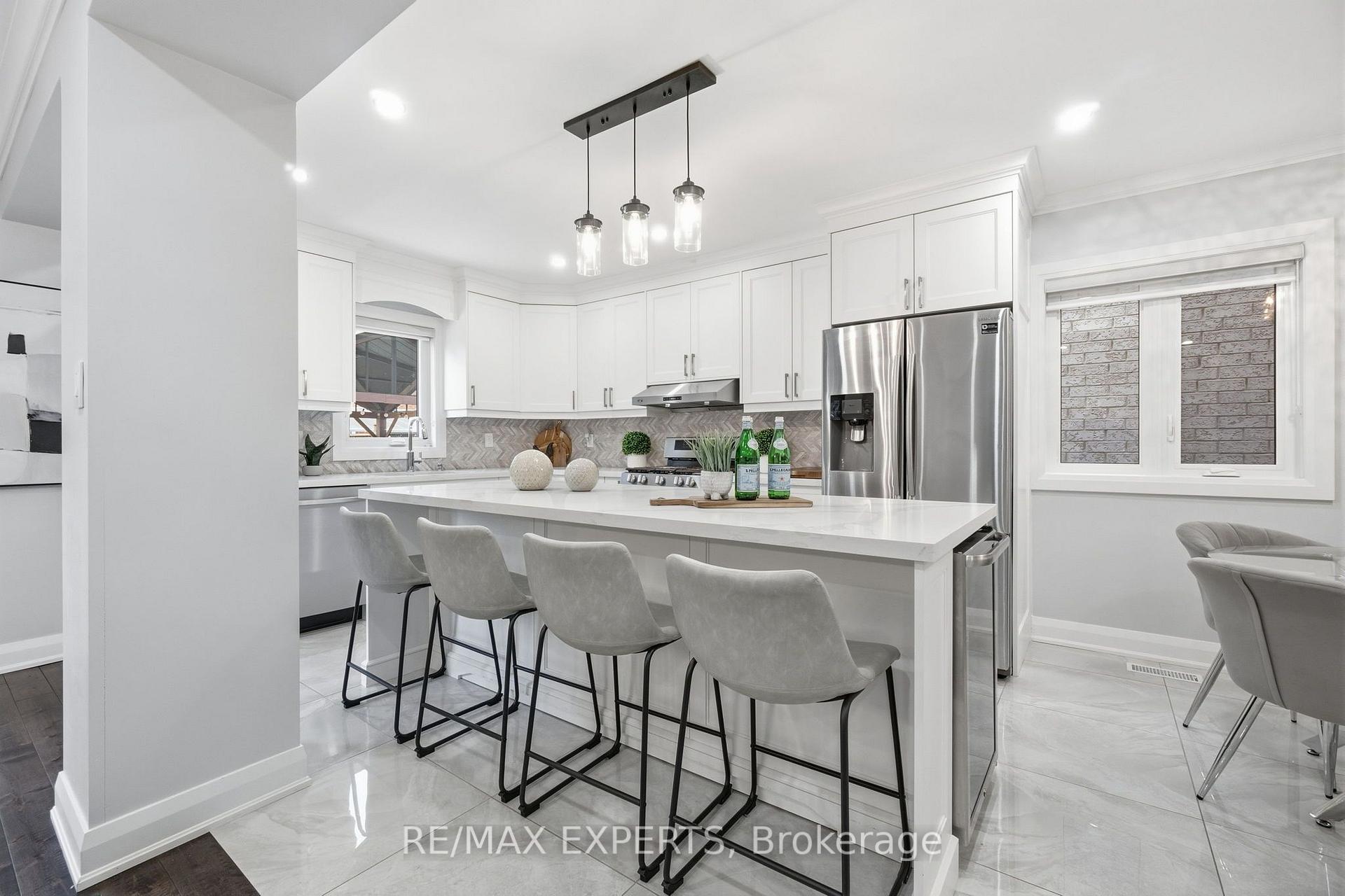 Photo 8 of 46 Princeton Gate, Vaughan, Maple — HOMEH