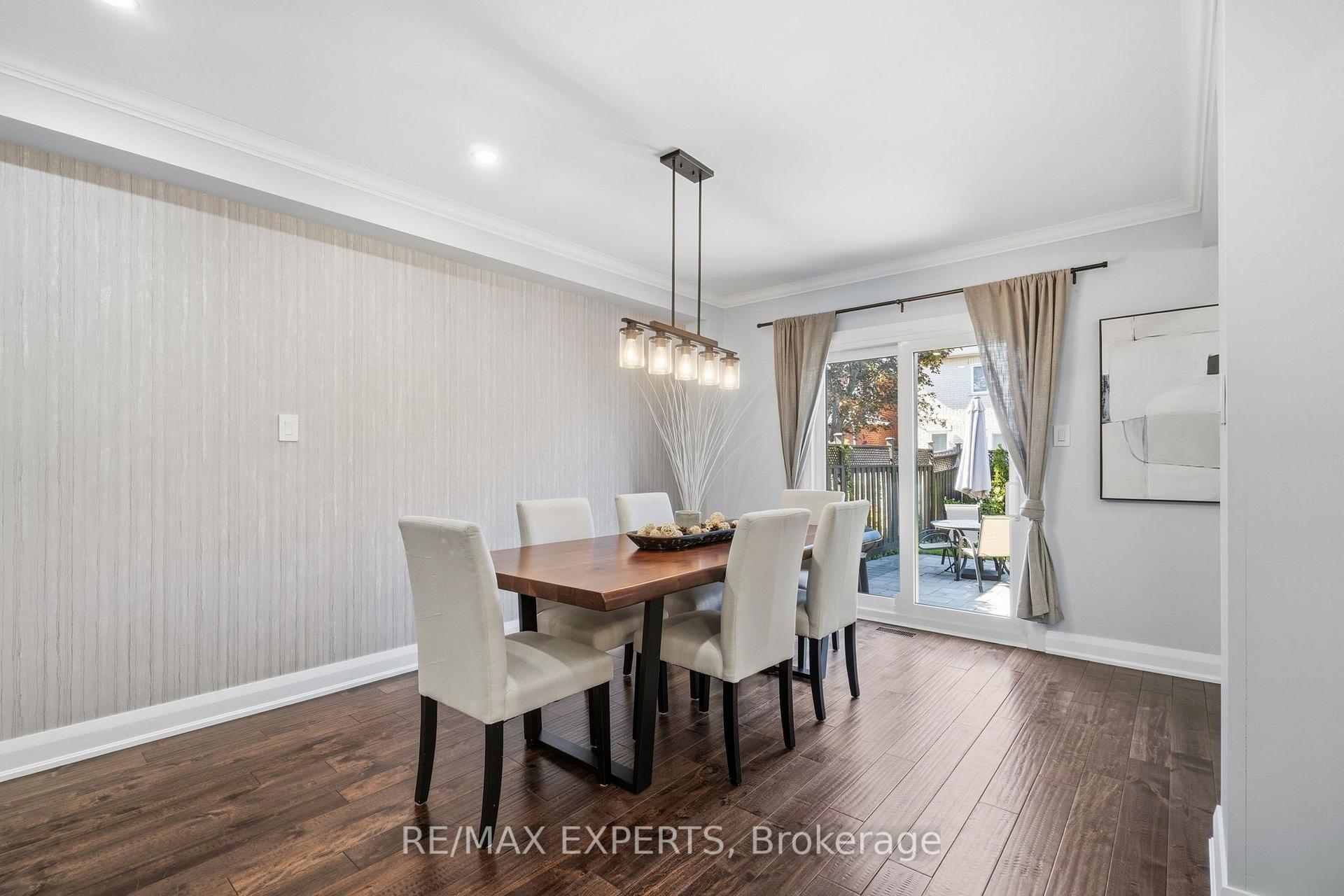 Photo 10 of 46 Princeton Gate, Vaughan, Maple — HOMEH