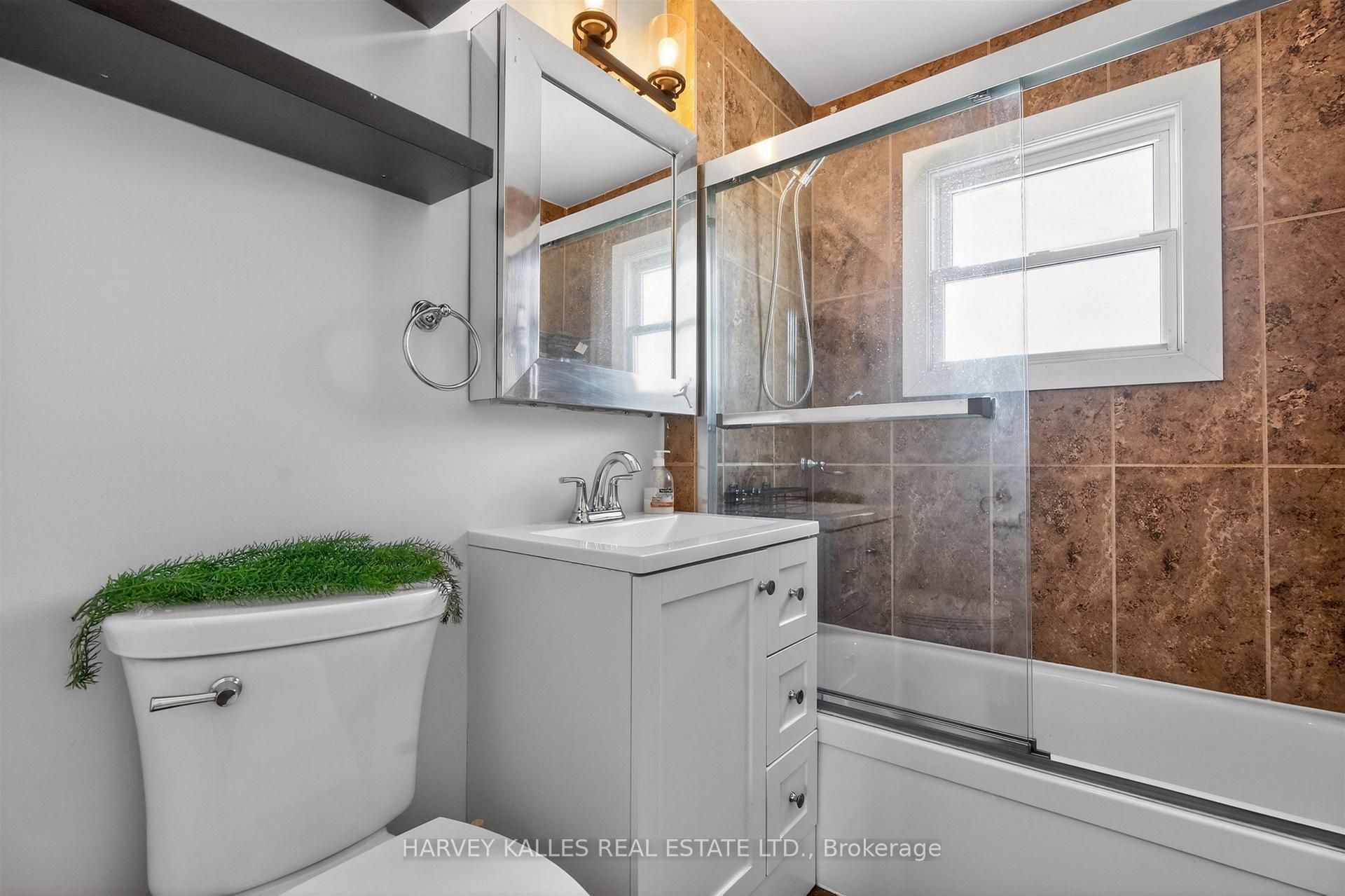 Photo 10 of 7566 Sixth Line, Milton, Rural Trafalgar — HOMEH